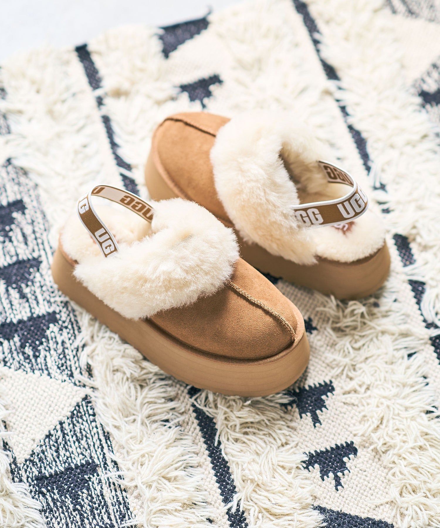 UGG/W FUNKETTE