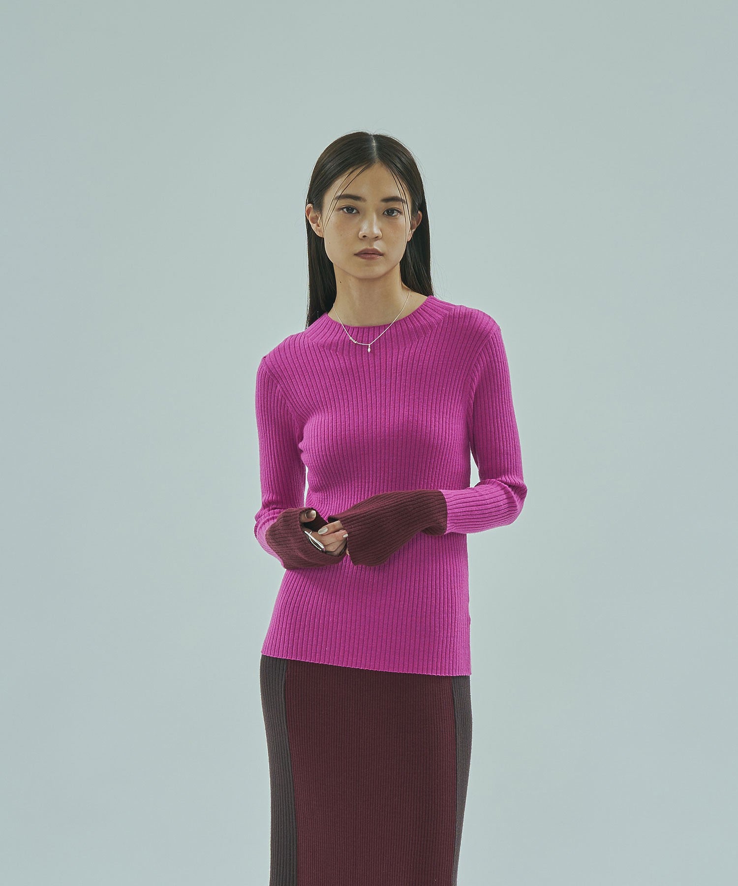 BICOLOR RIB KNIT TOP