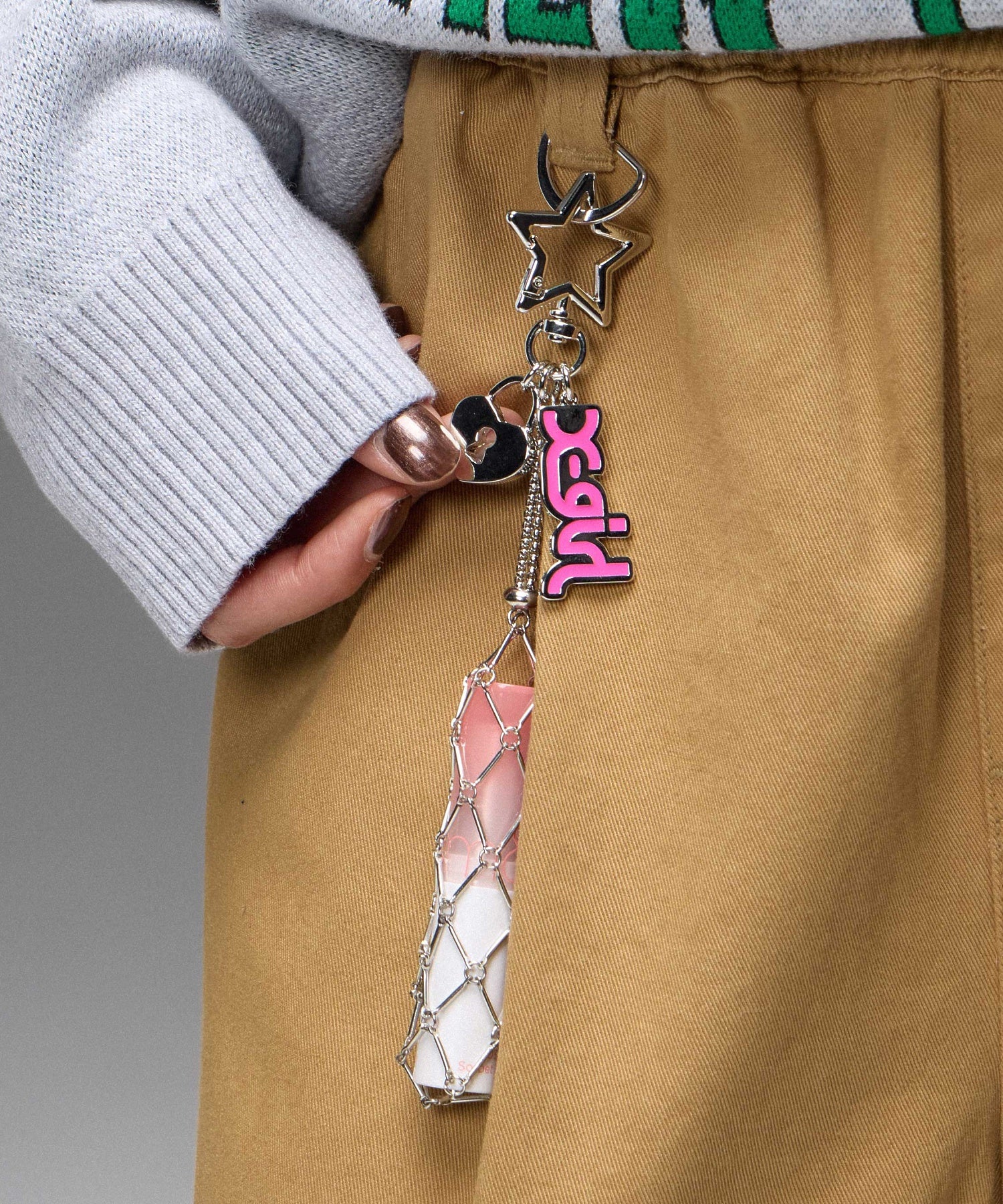 MILLS LOGO LIP CHARM