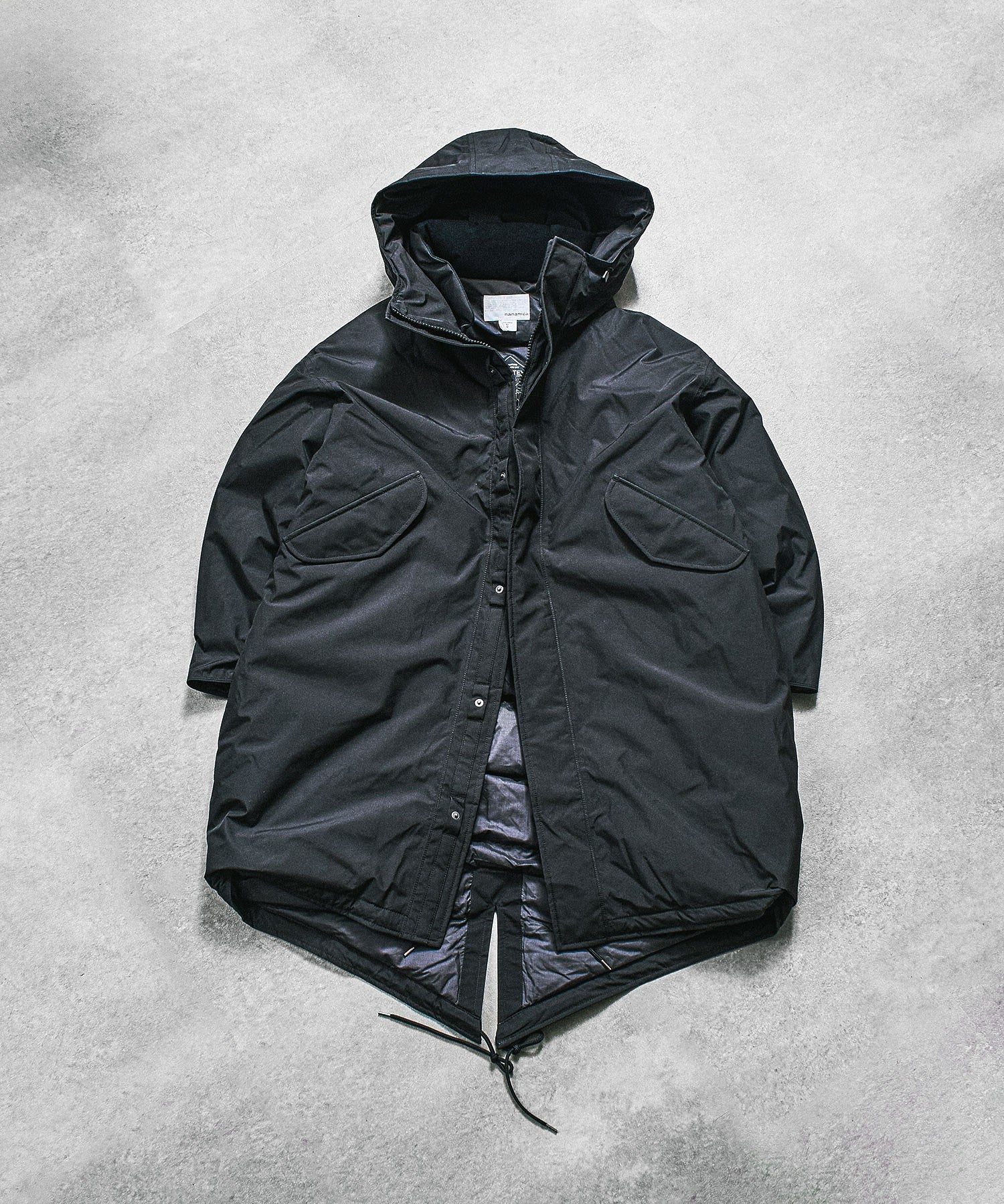 nanamica/GORE-TEX LONG DOWN COAT