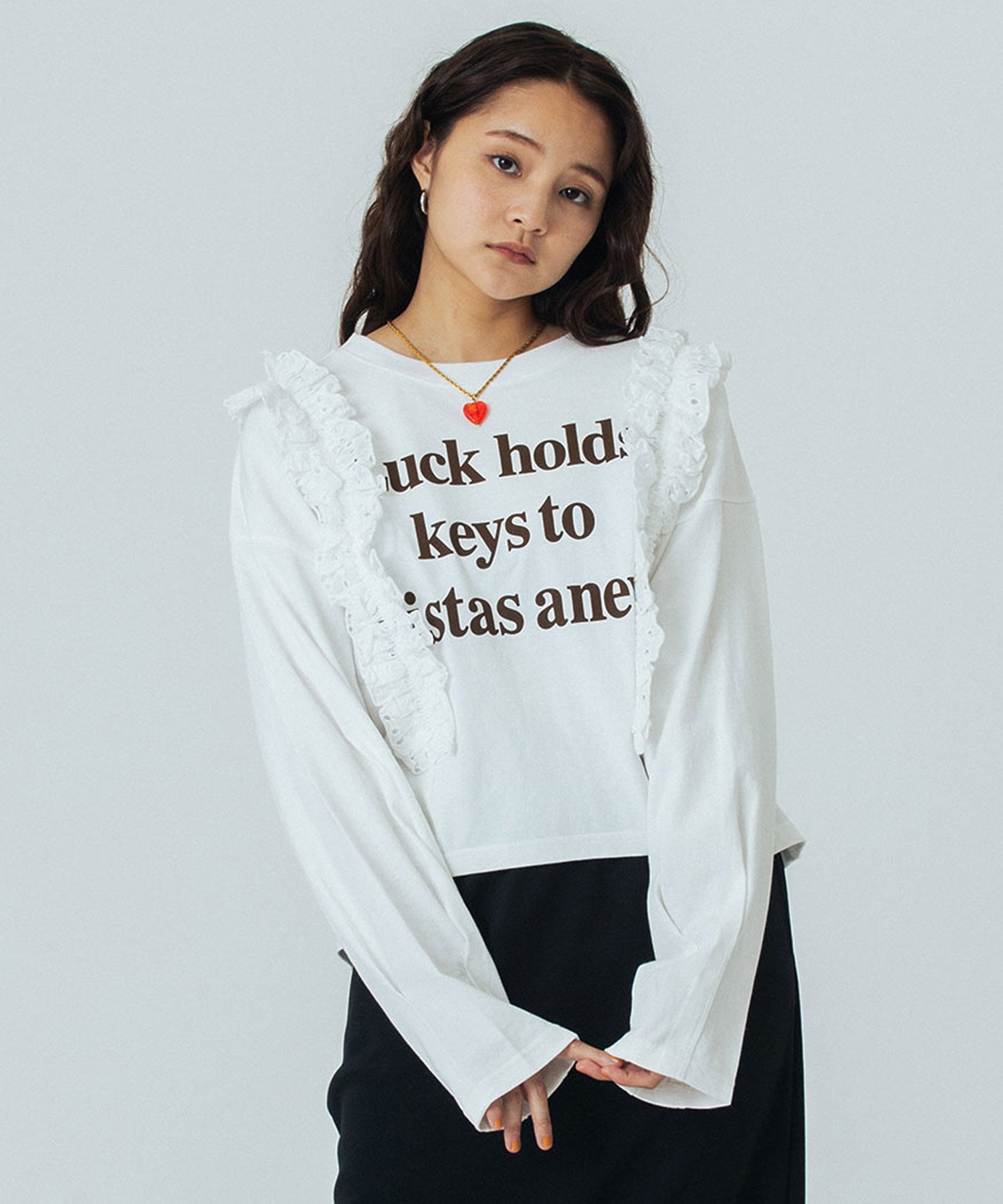LACE ACCENT L/S TOP