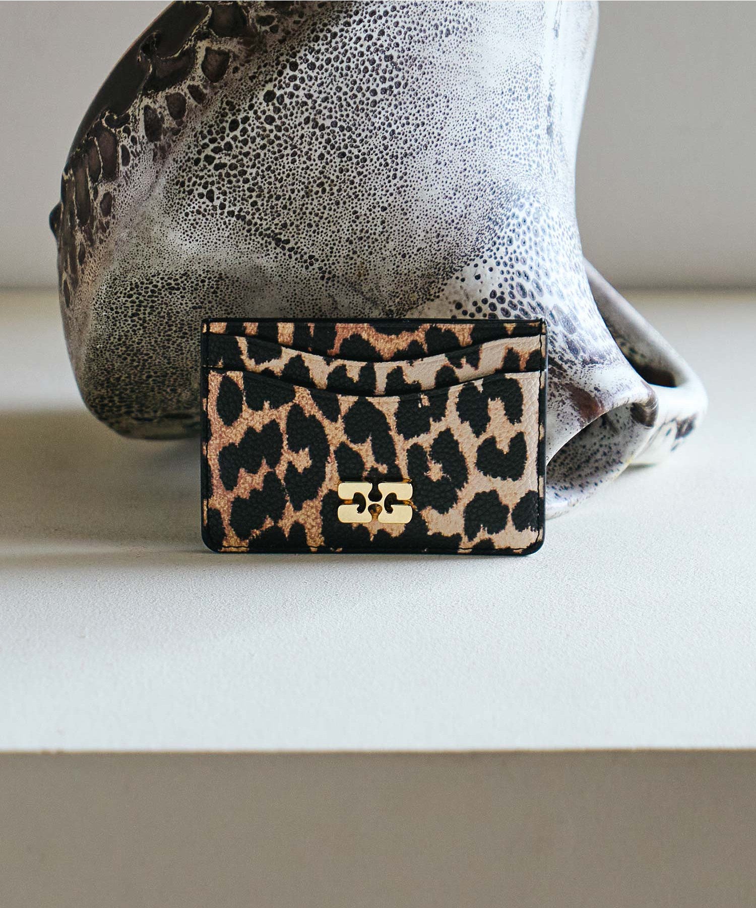 GANNI/BOU CARD HOLDER PRINTED GRAINED