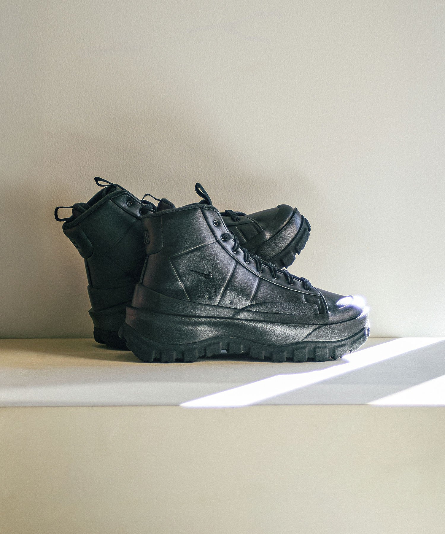 NIKE/BLAZER MID ROAM