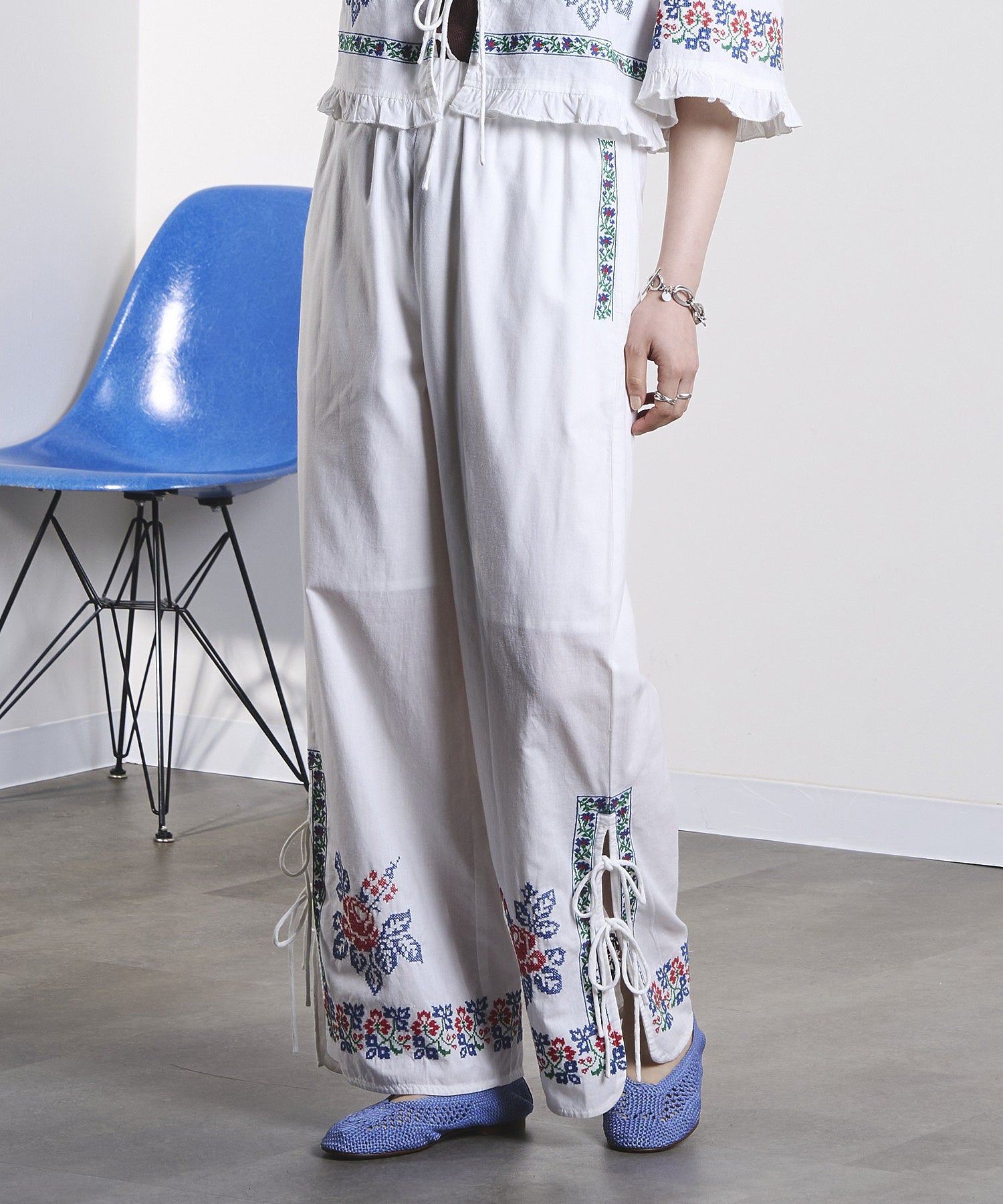 EMBROIDERY RIBBON PANTS