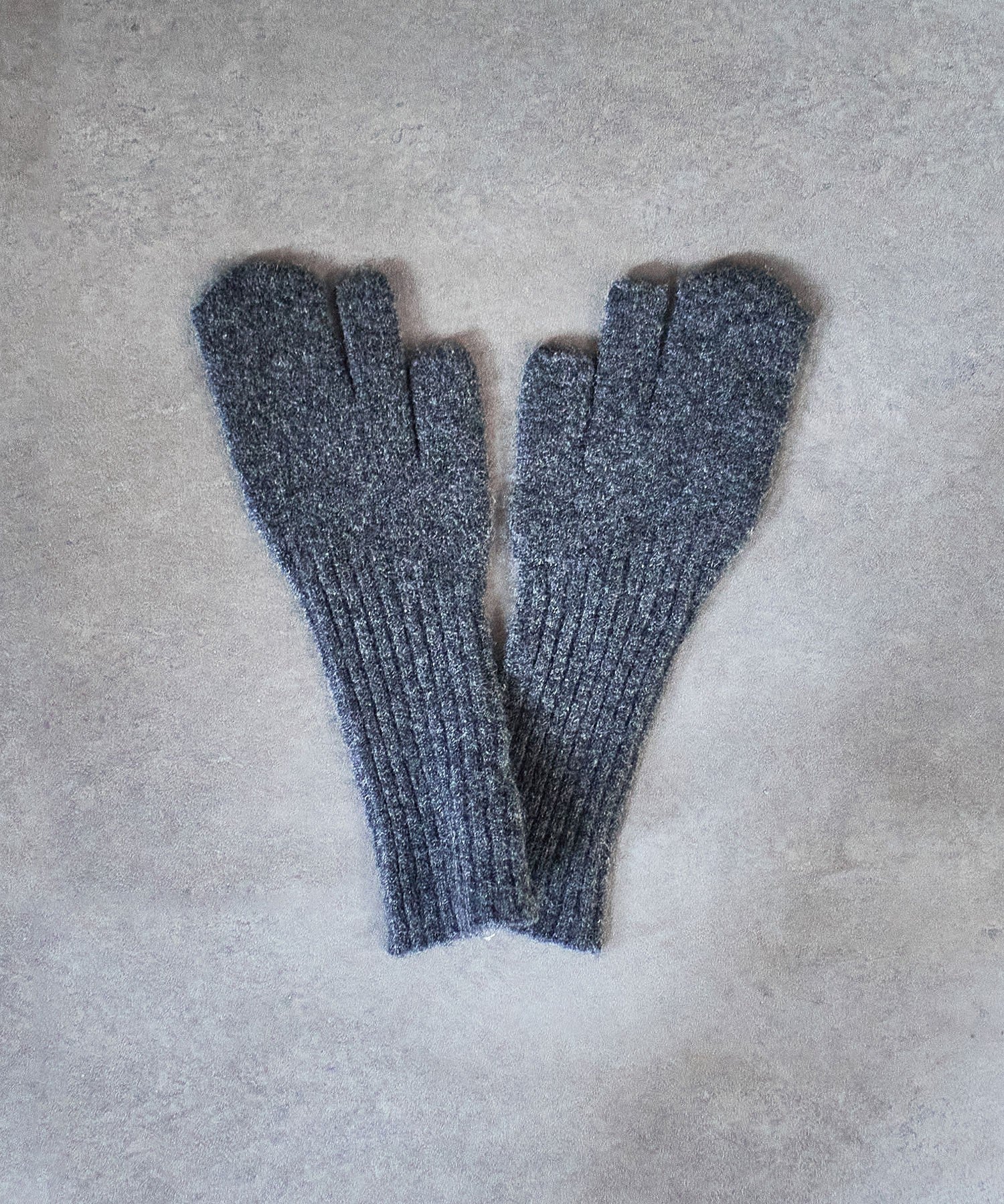 odds/ODD MITTEN