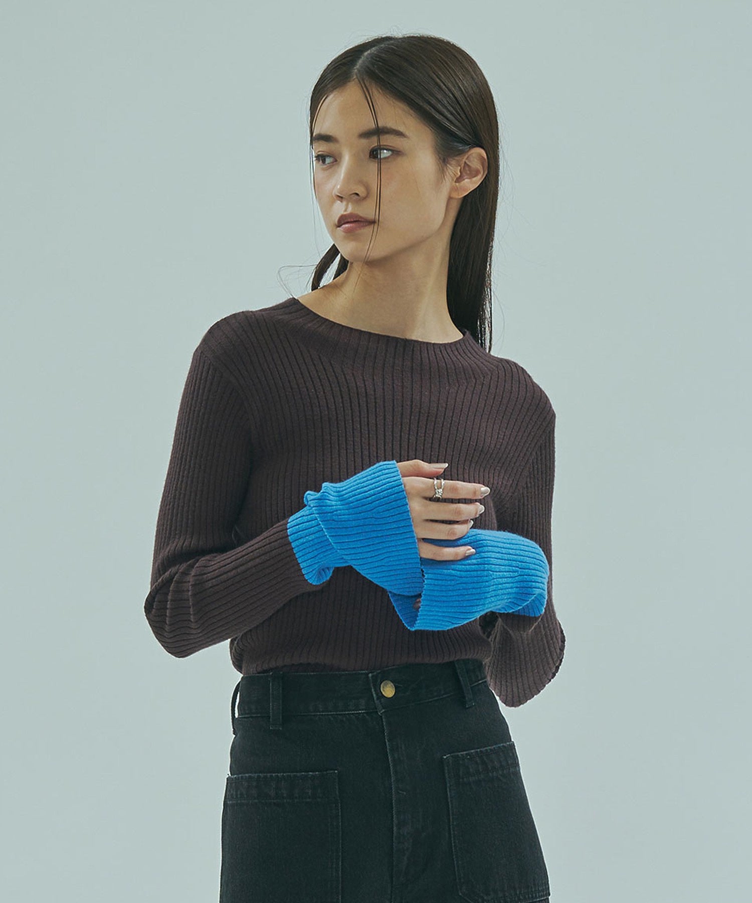 BICOLOR RIB KNIT TOP