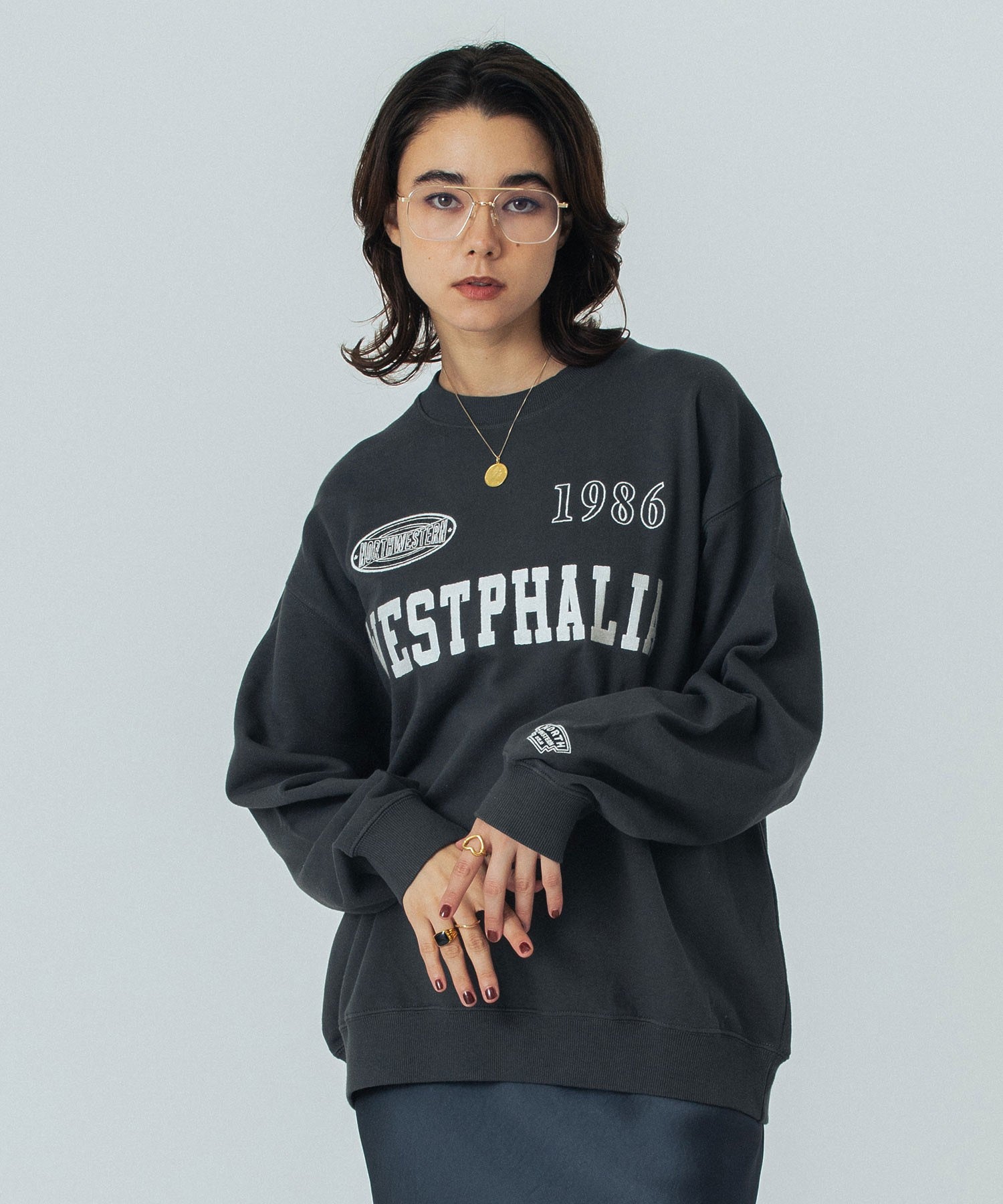 PATCH EMBROIDERY PULLOVER