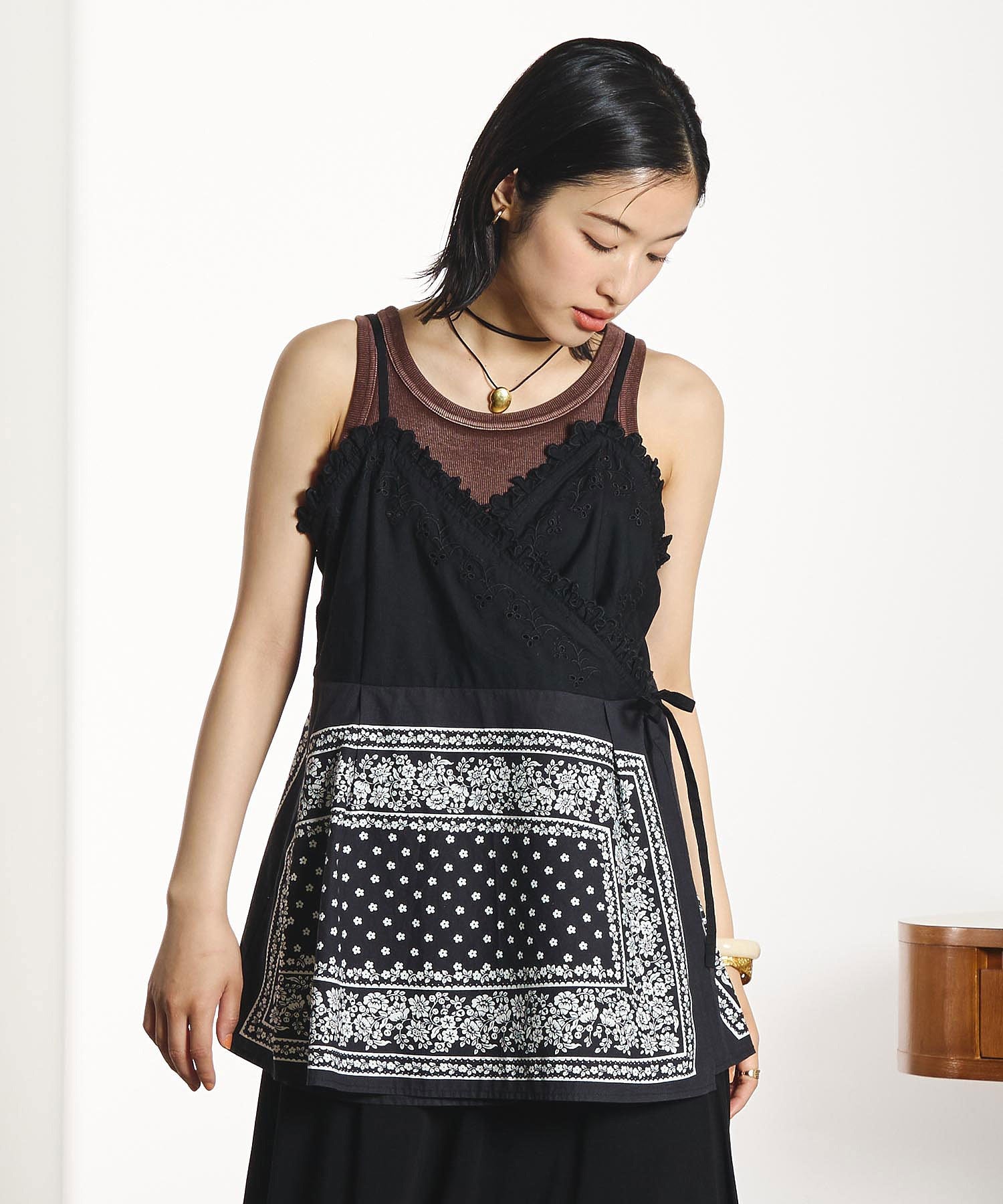 【ROSE BUD別注】INDIA IS BEAUTIFUL/BLACK BANDANA CAMISOLE