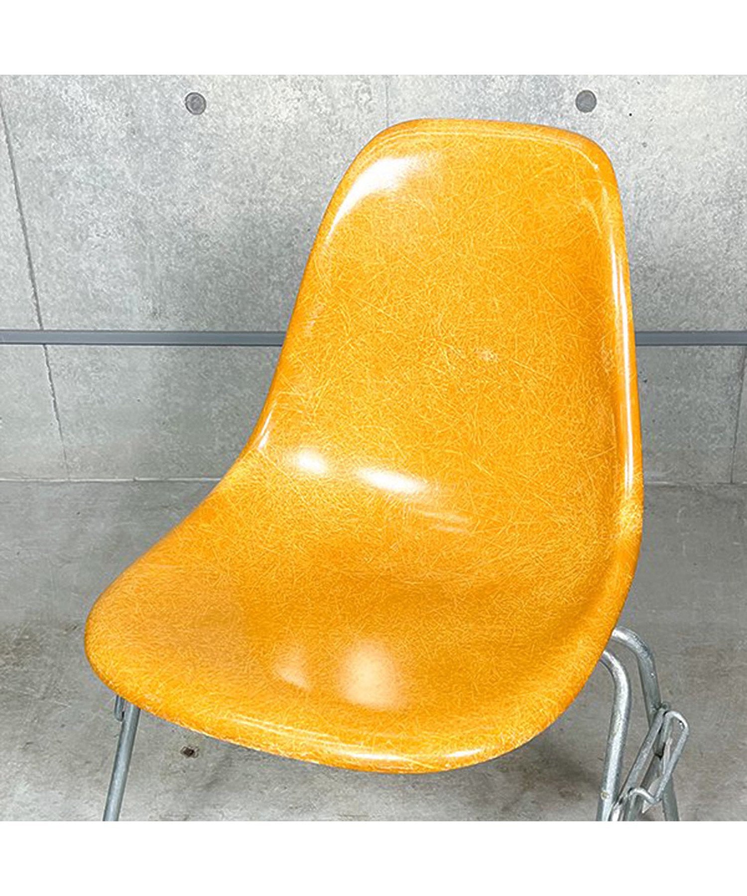 HermanMiller Side Shell / Ochre Dark