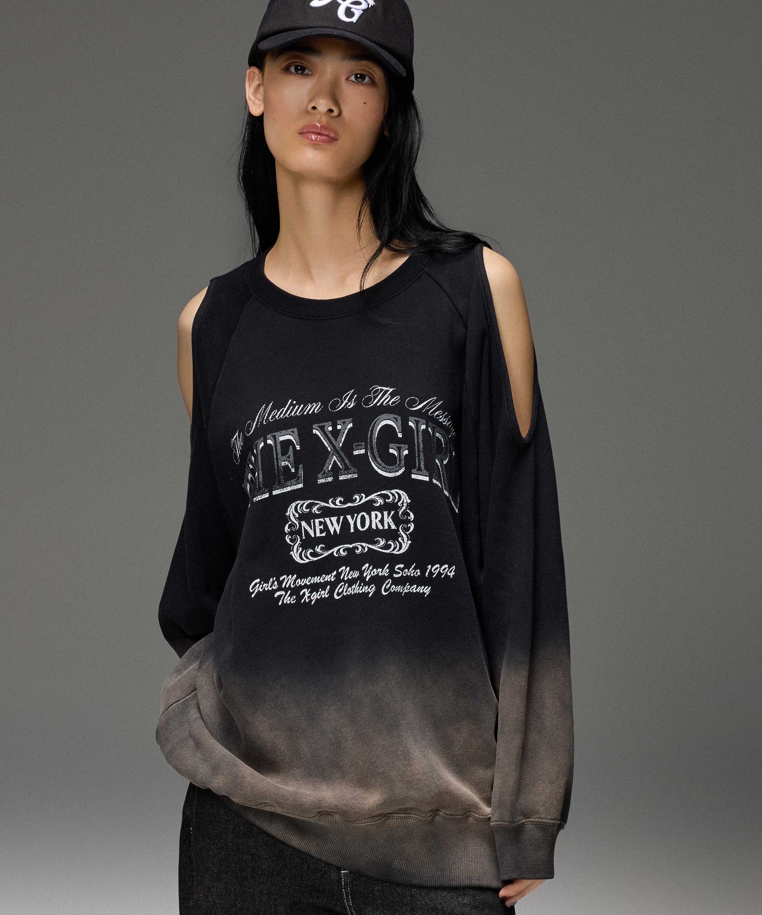 GRADIENT SPRAY OPEN-SHOULDER SWEATSHIRT