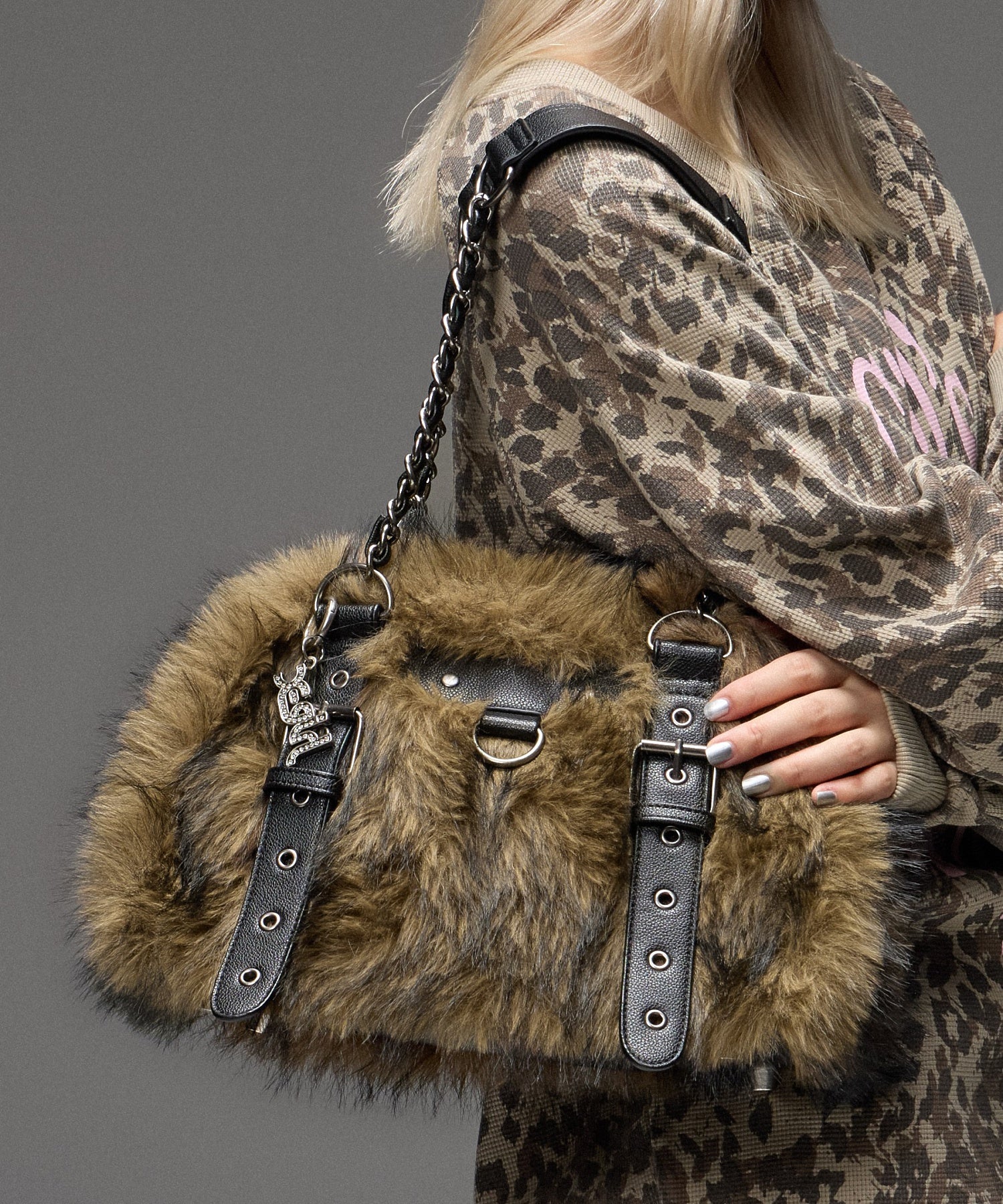 FAUX FUR CHAIN BAG