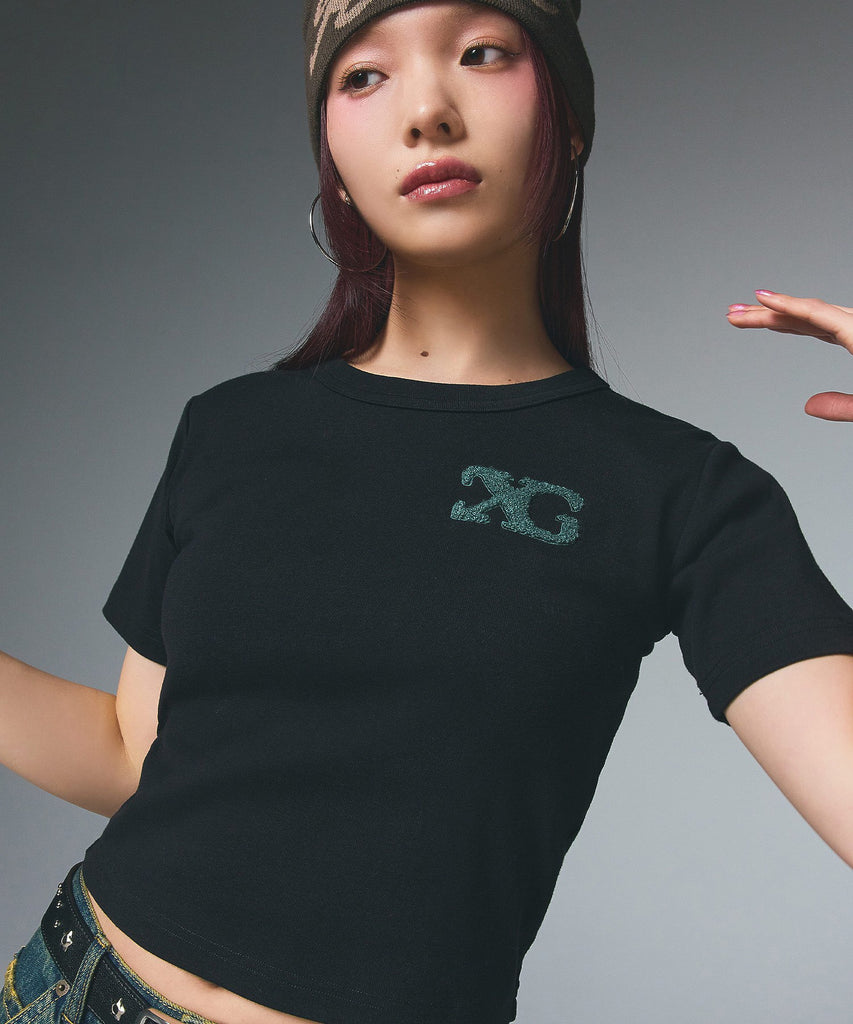 【X-girl】CHENILLE EMBROIDERED LOGO MARK BABY TEE CHENILLE EMBROIDERED LOGO MARK BABY TEE – calif（カリフ