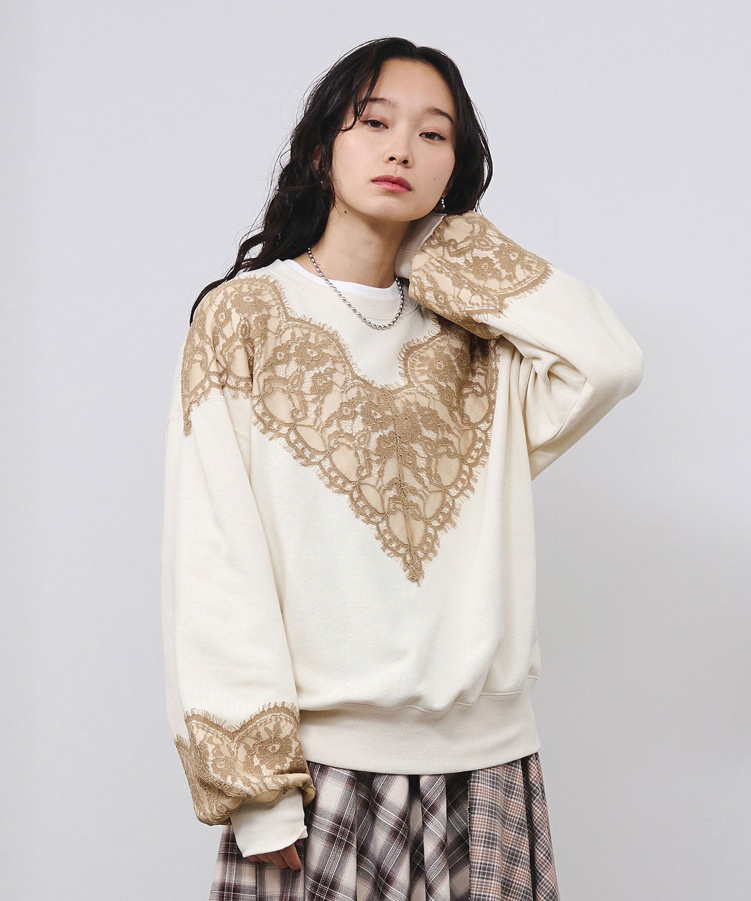 LACE SWEAT