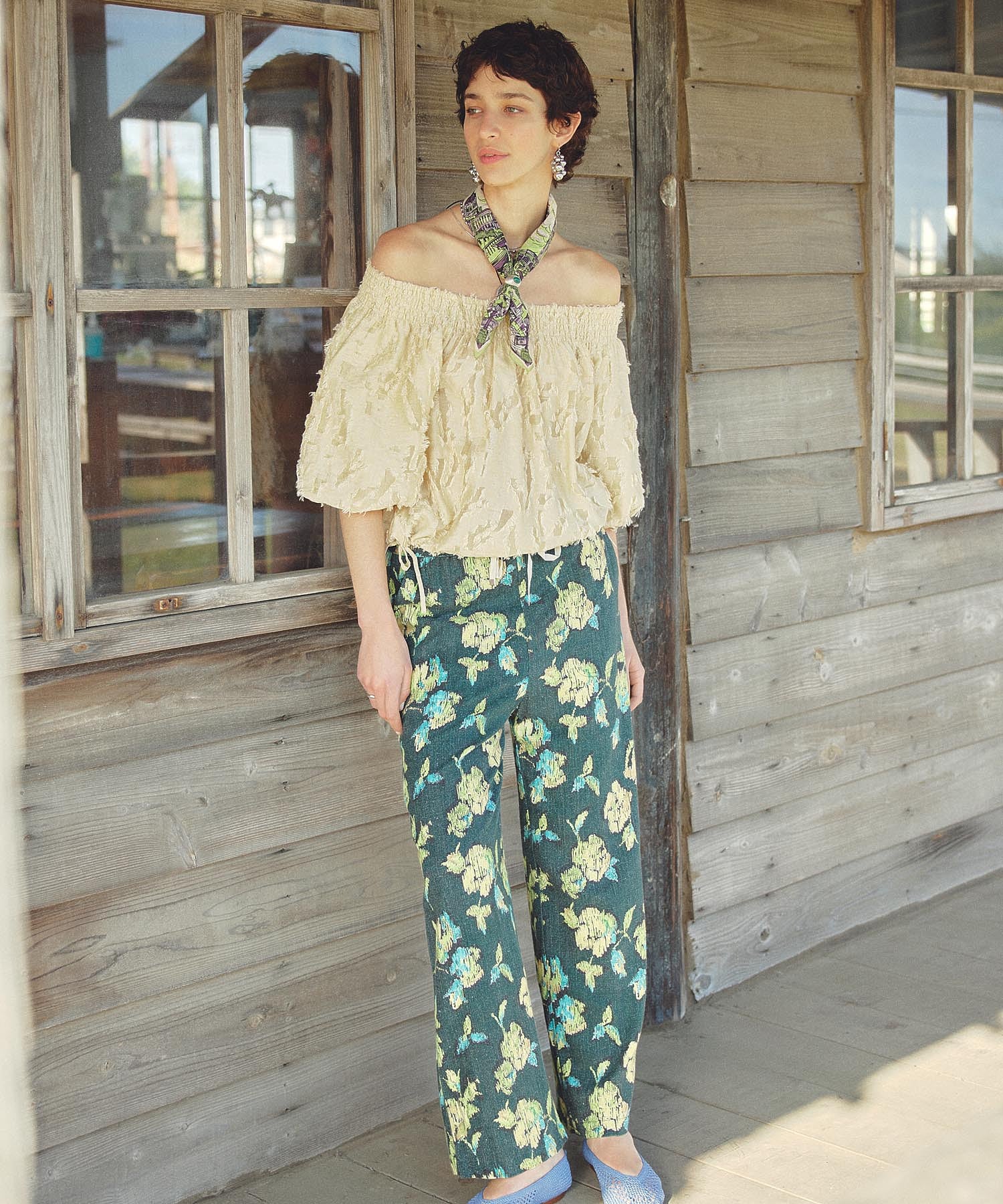 OFF SHOULDER BLOUSE