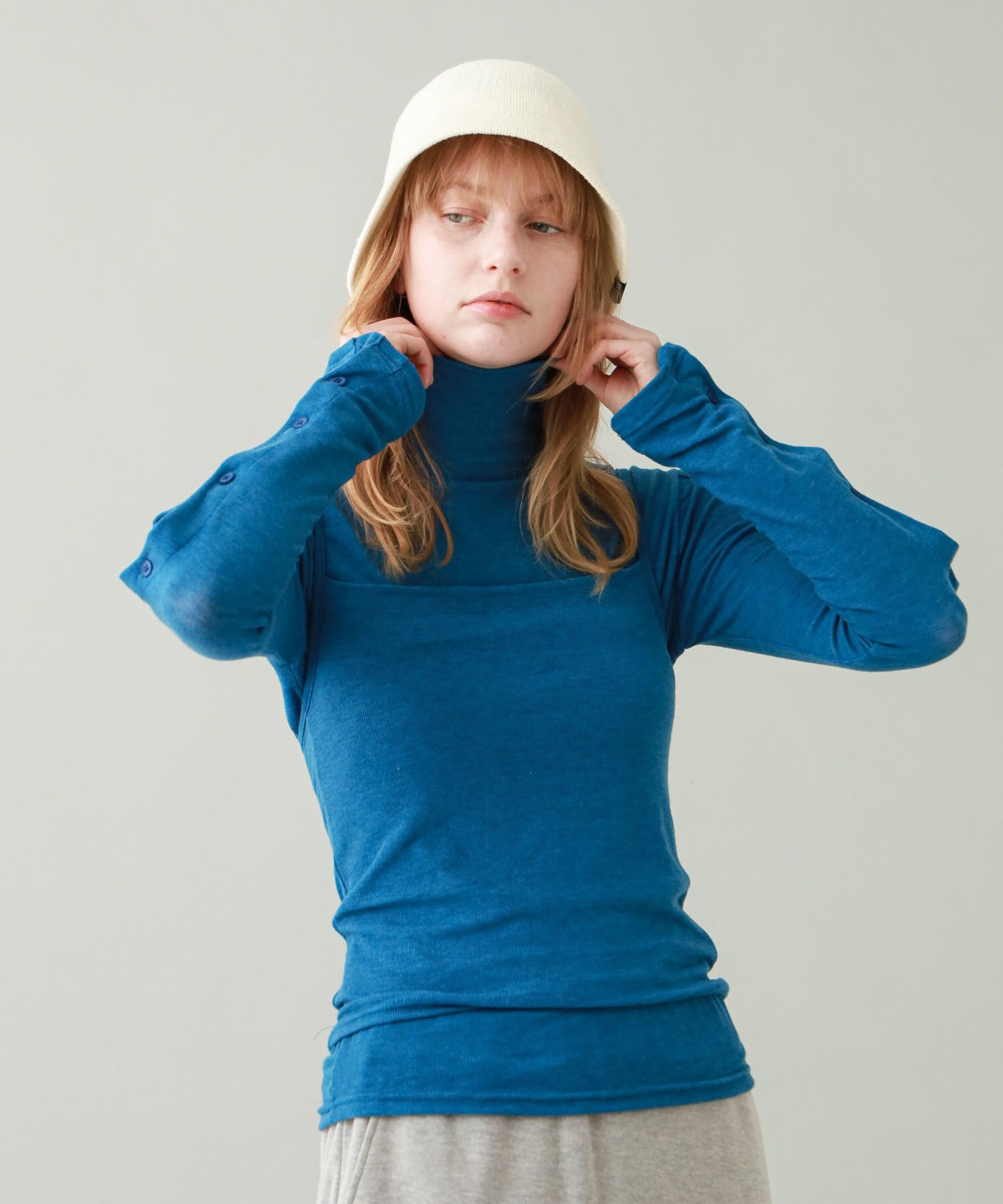 TURTLENECK TOP AND CAMISOLE SET