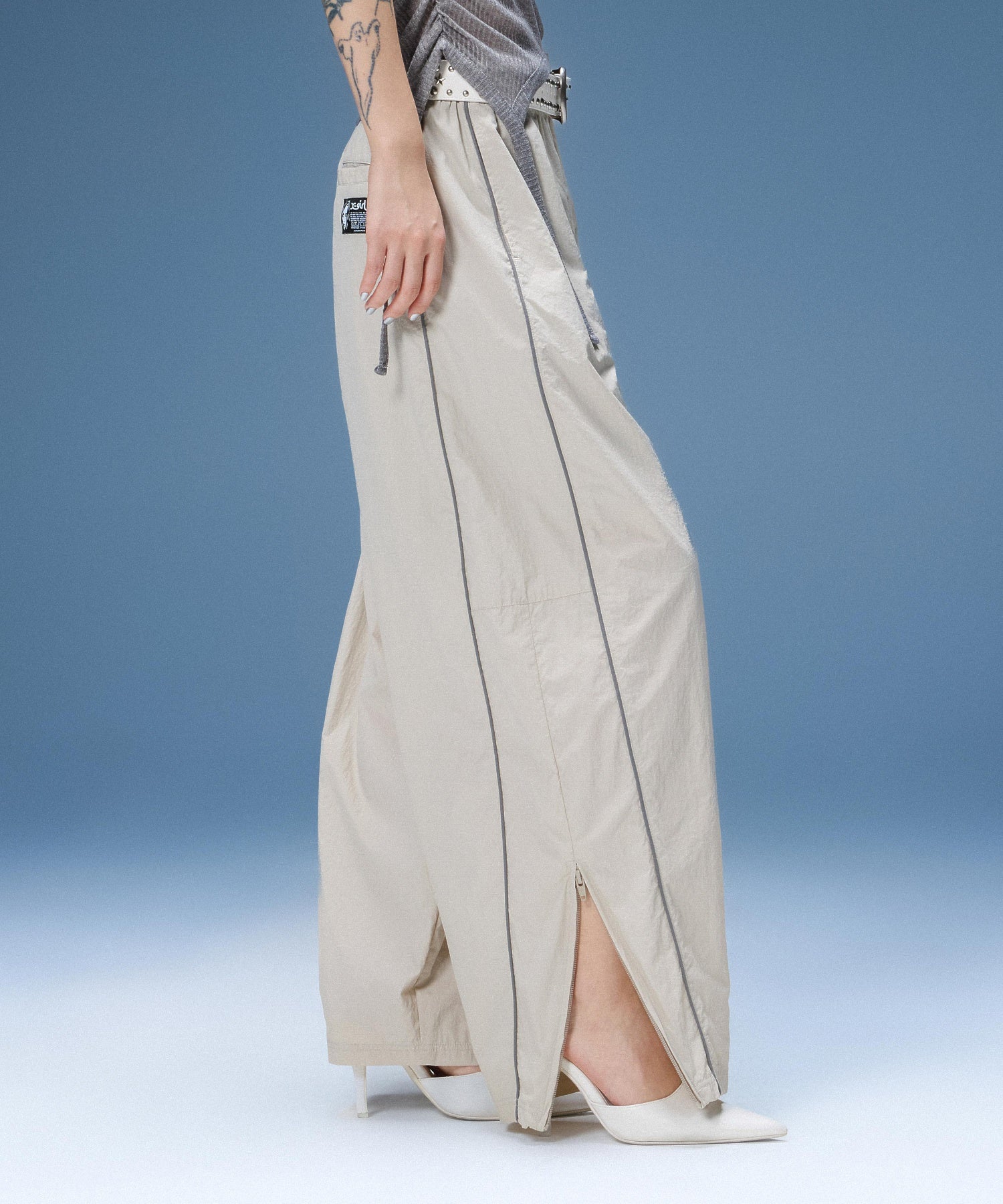 BANANA SHAPE TRACK PANTS