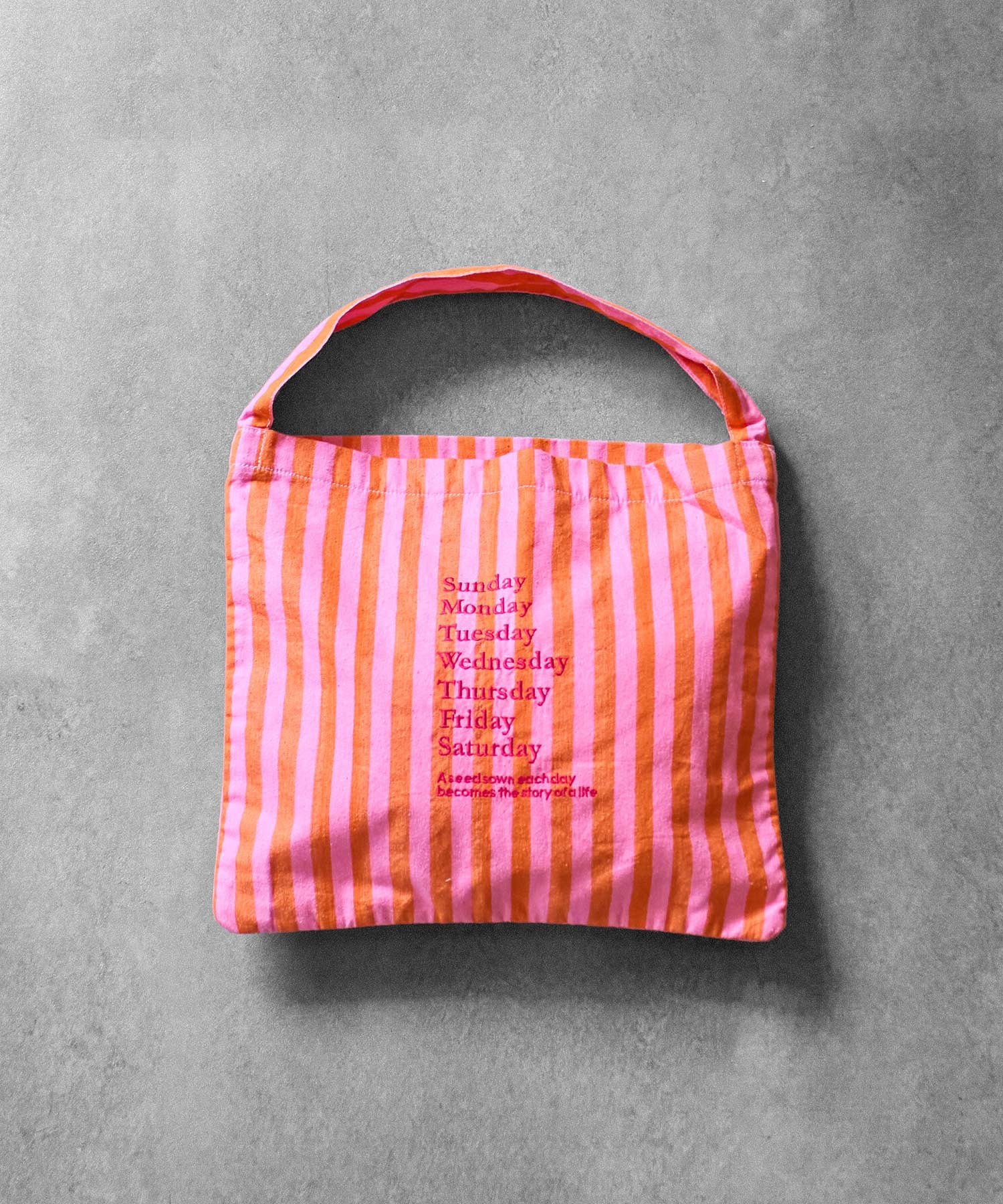 beej/STRIPE FABRIC OSBAG