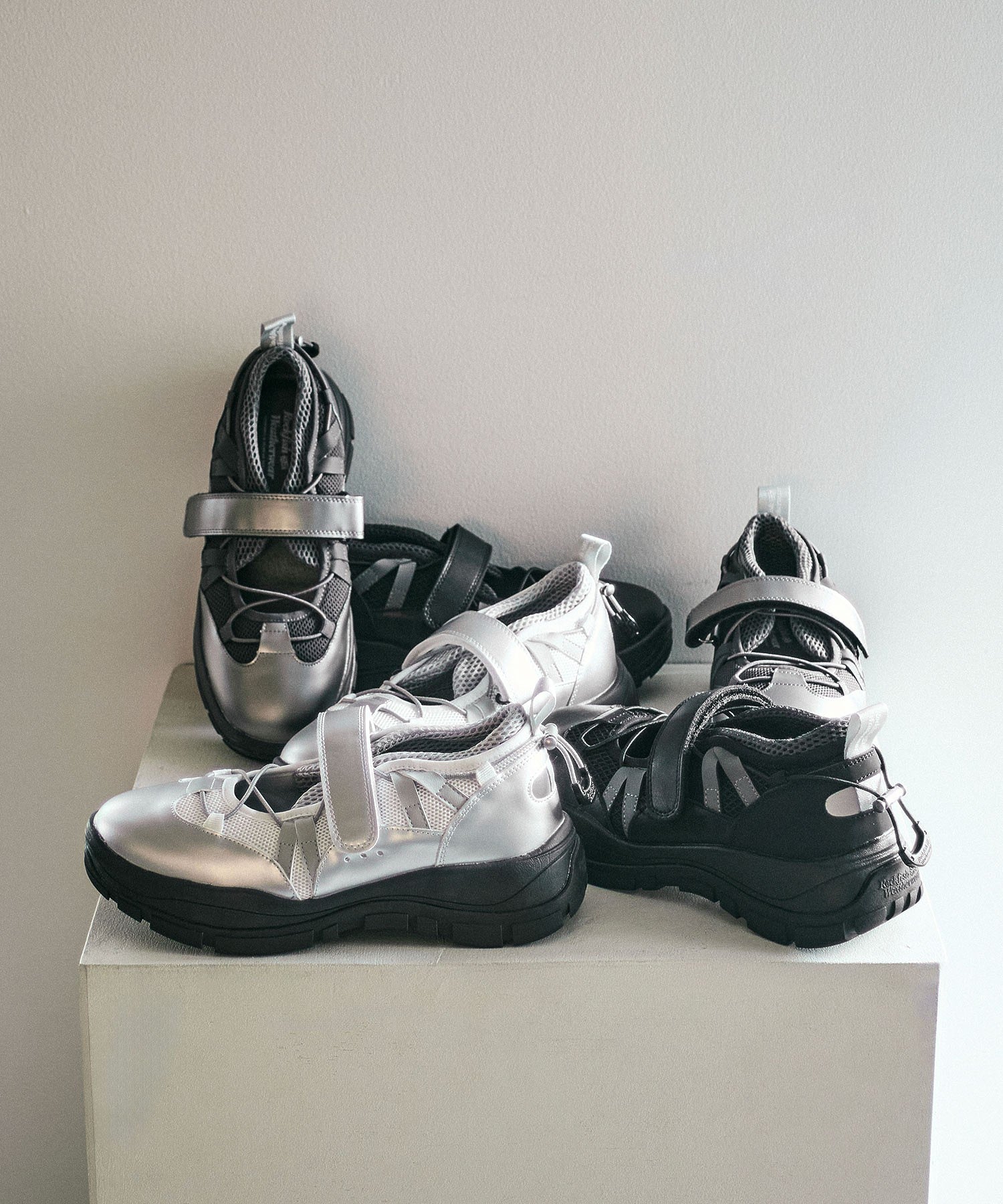 Rockfish Weatherwear/BRYN VELCRO SNEAKERS