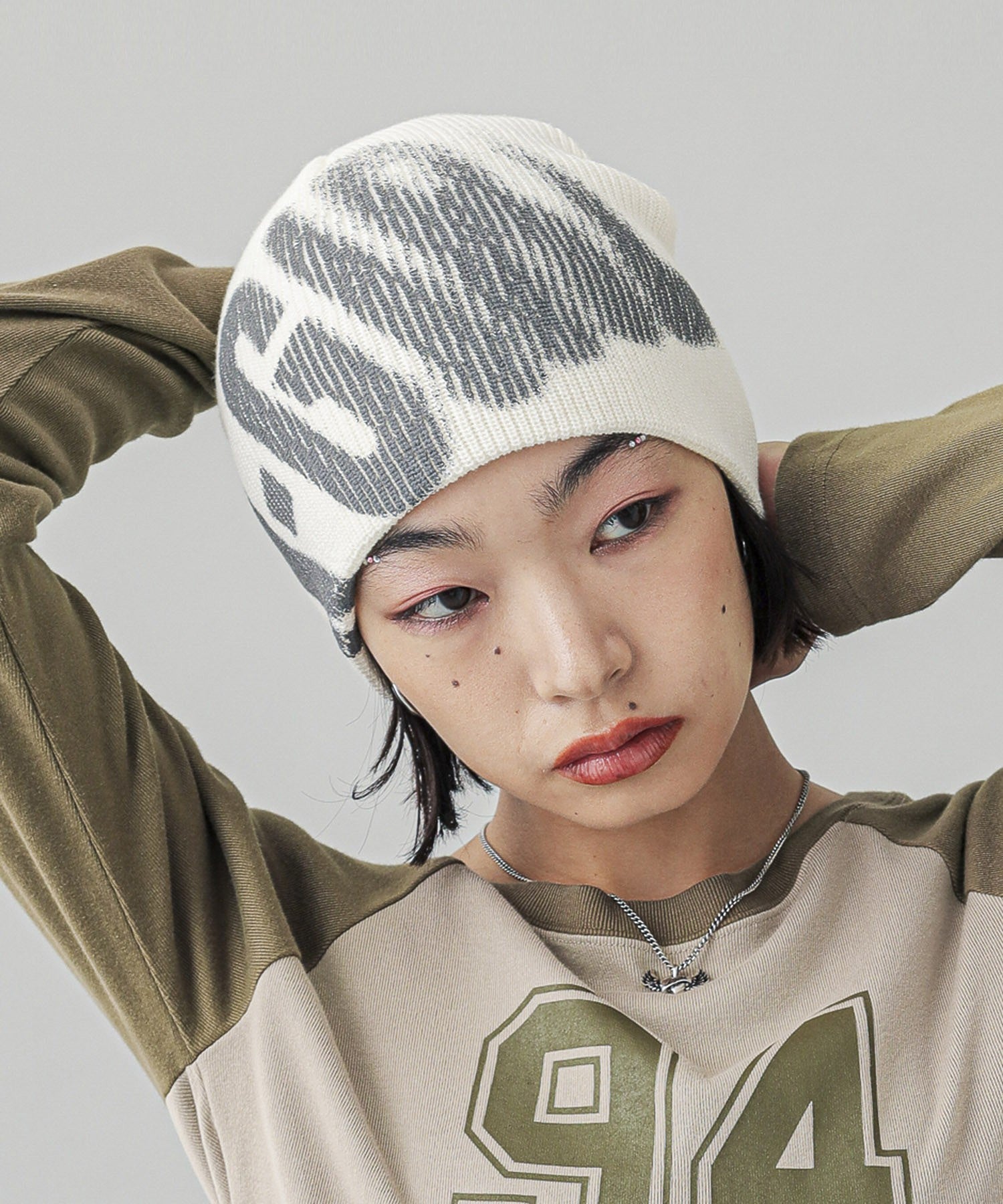 FUZZY LOGO KNIT CAP