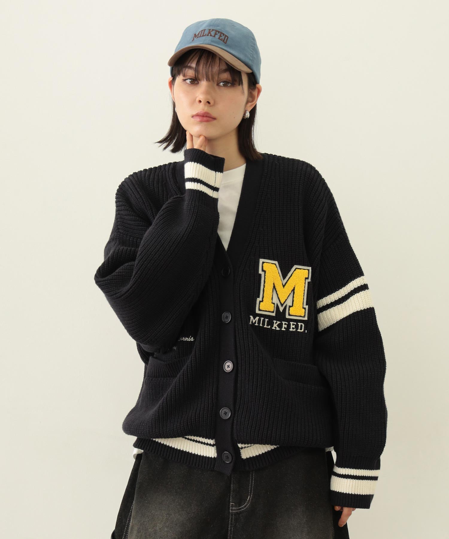 COLLEGE CARDIGAN