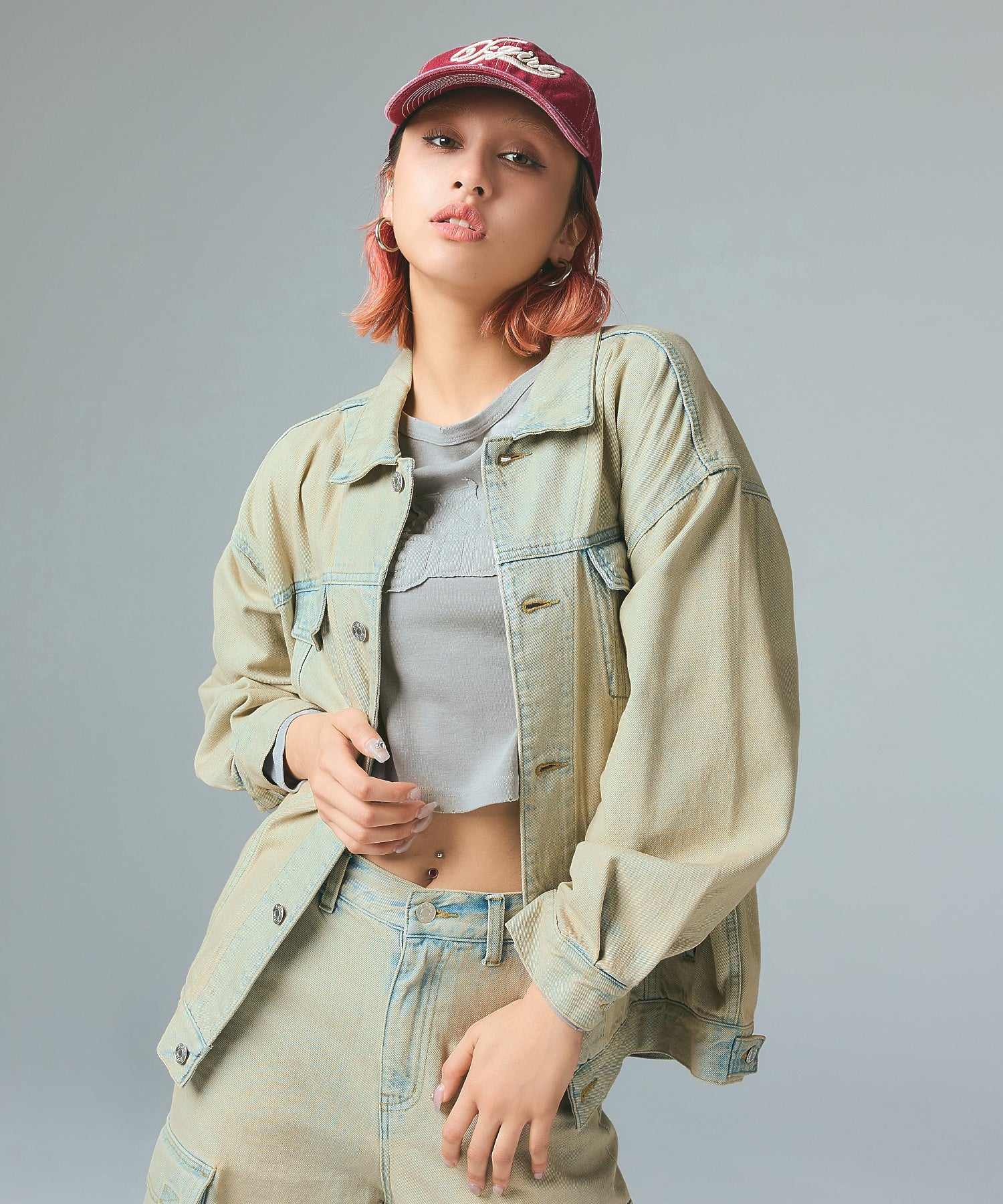 DISTRESSED LOGO PATCH L/S COMPACT TOP