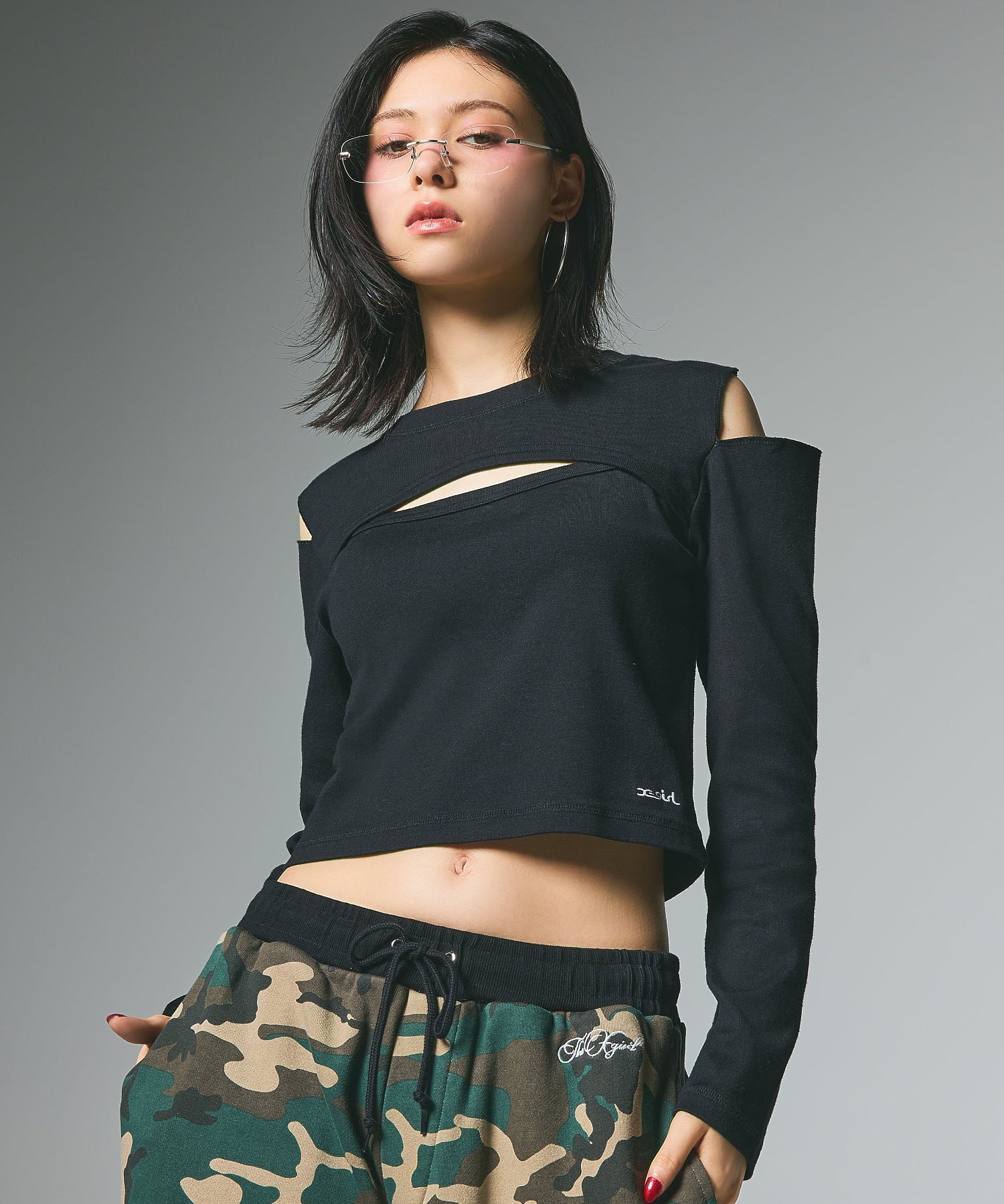 CUT OUT L/S COMPACT TOP
