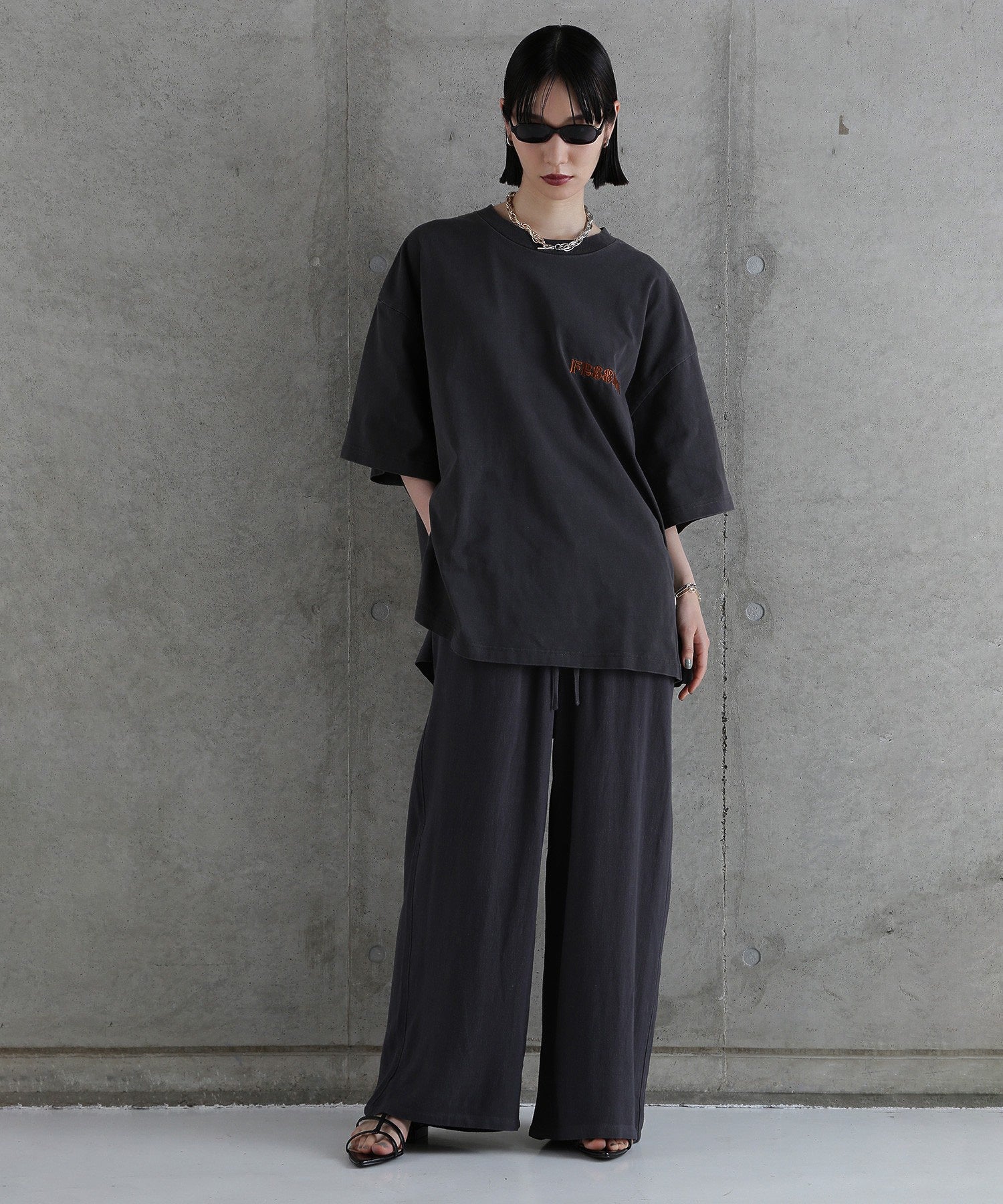 【WEB・一部店舗限定】麻ブレンドワイドパンツ