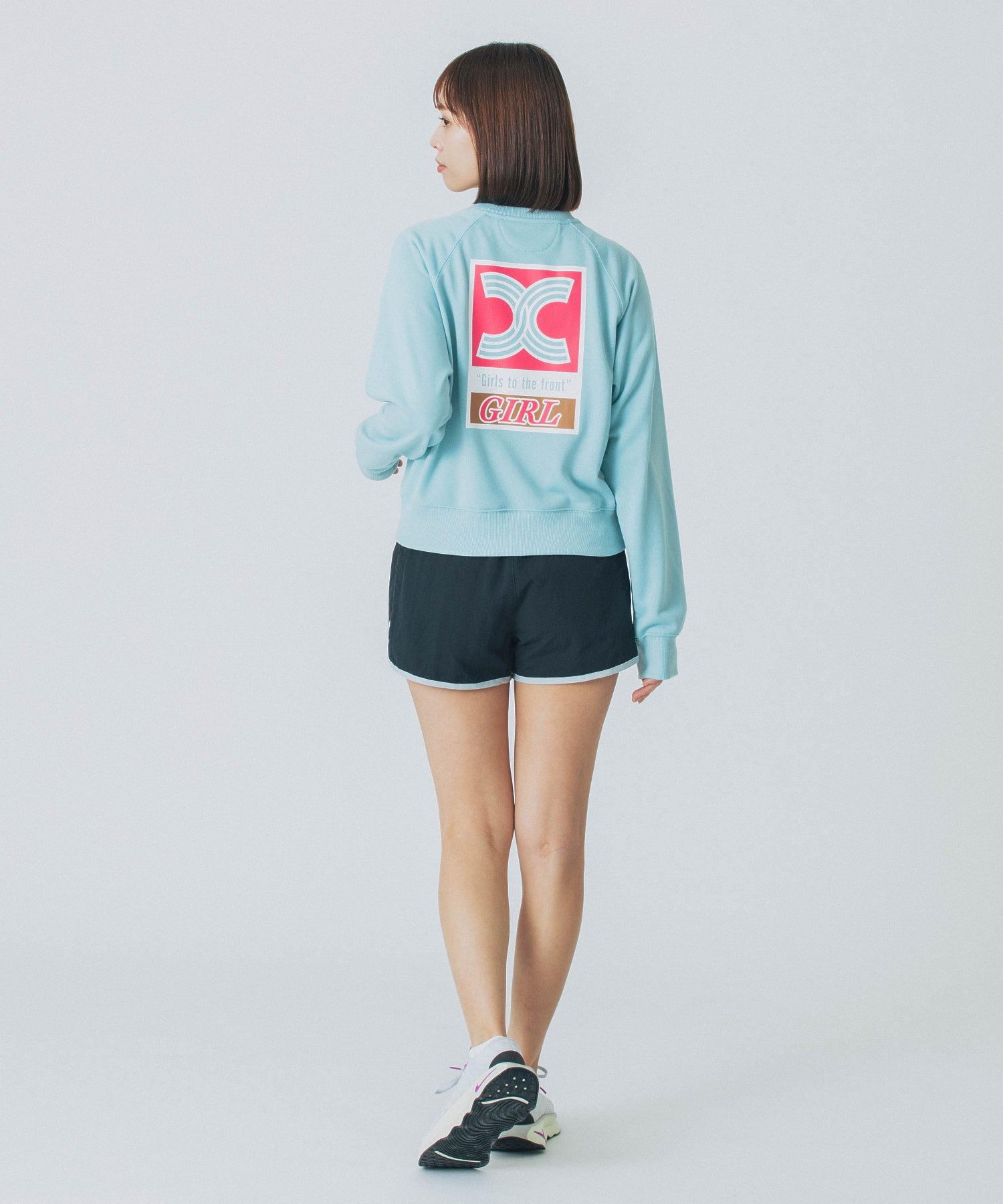 SHORT CREWNECK SWEATSHIRT