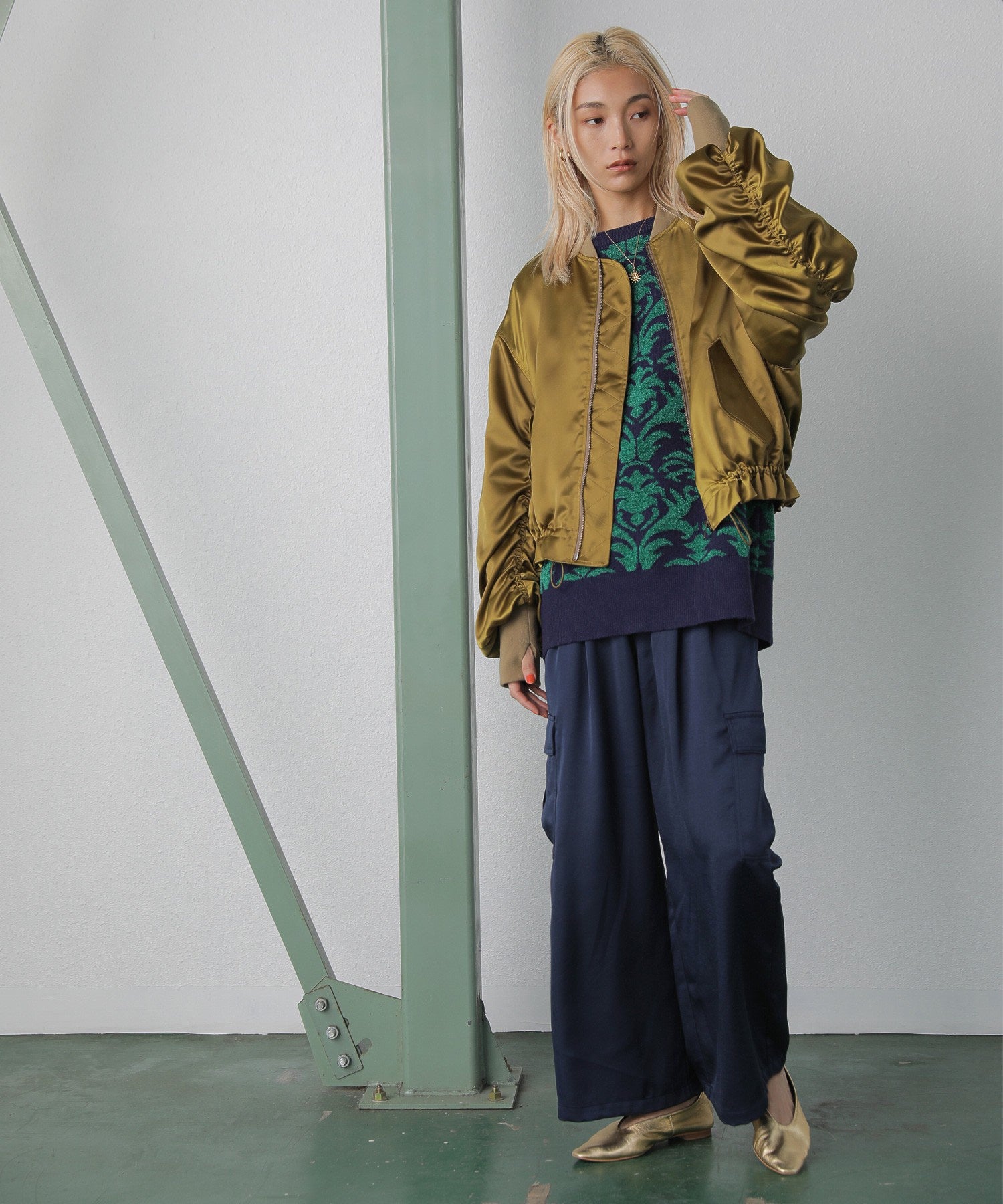 ギャザースリーブMA-1ブルゾン