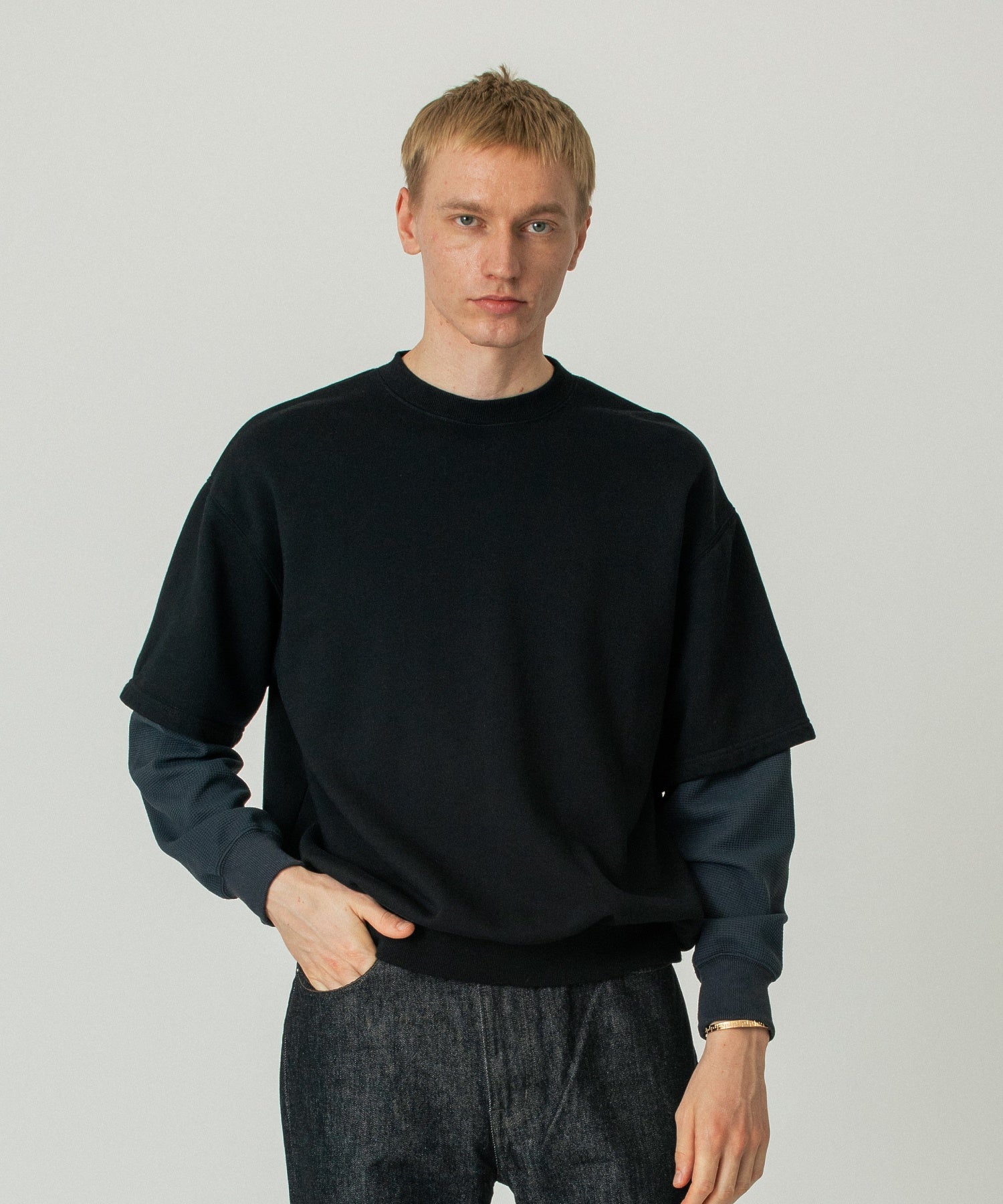 LAYERED SLEEVE CREW NECK