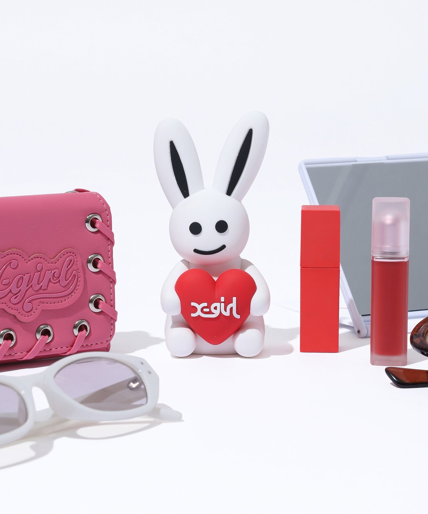 X-girl BUNNY FIGURE