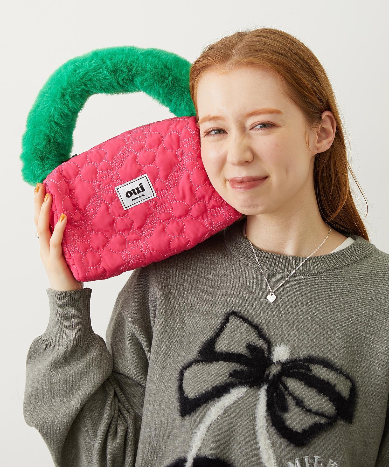 CHERRY QUILTED FUR HANDLE BAG