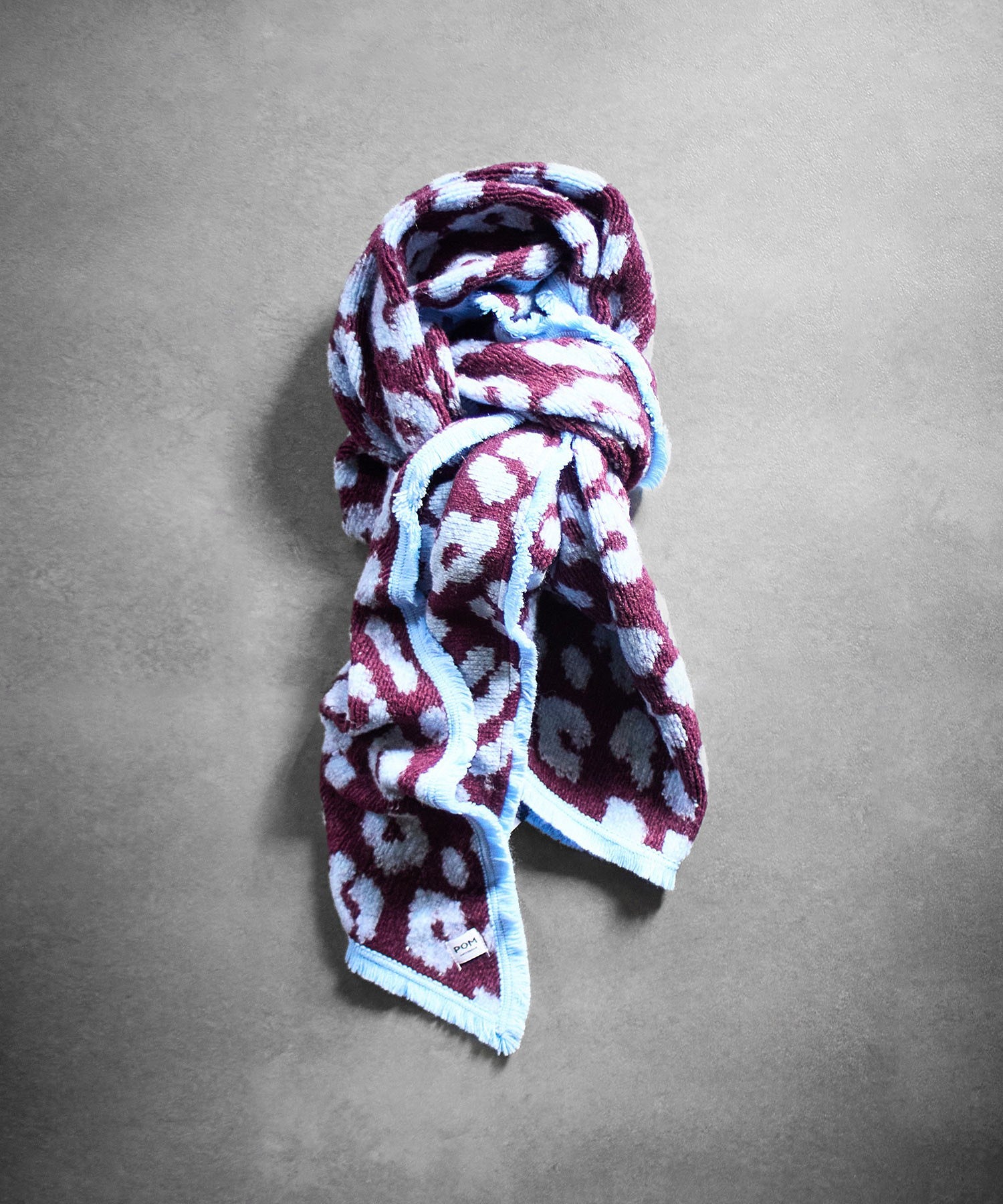 POM/SHAWL LEOPARD PLUM