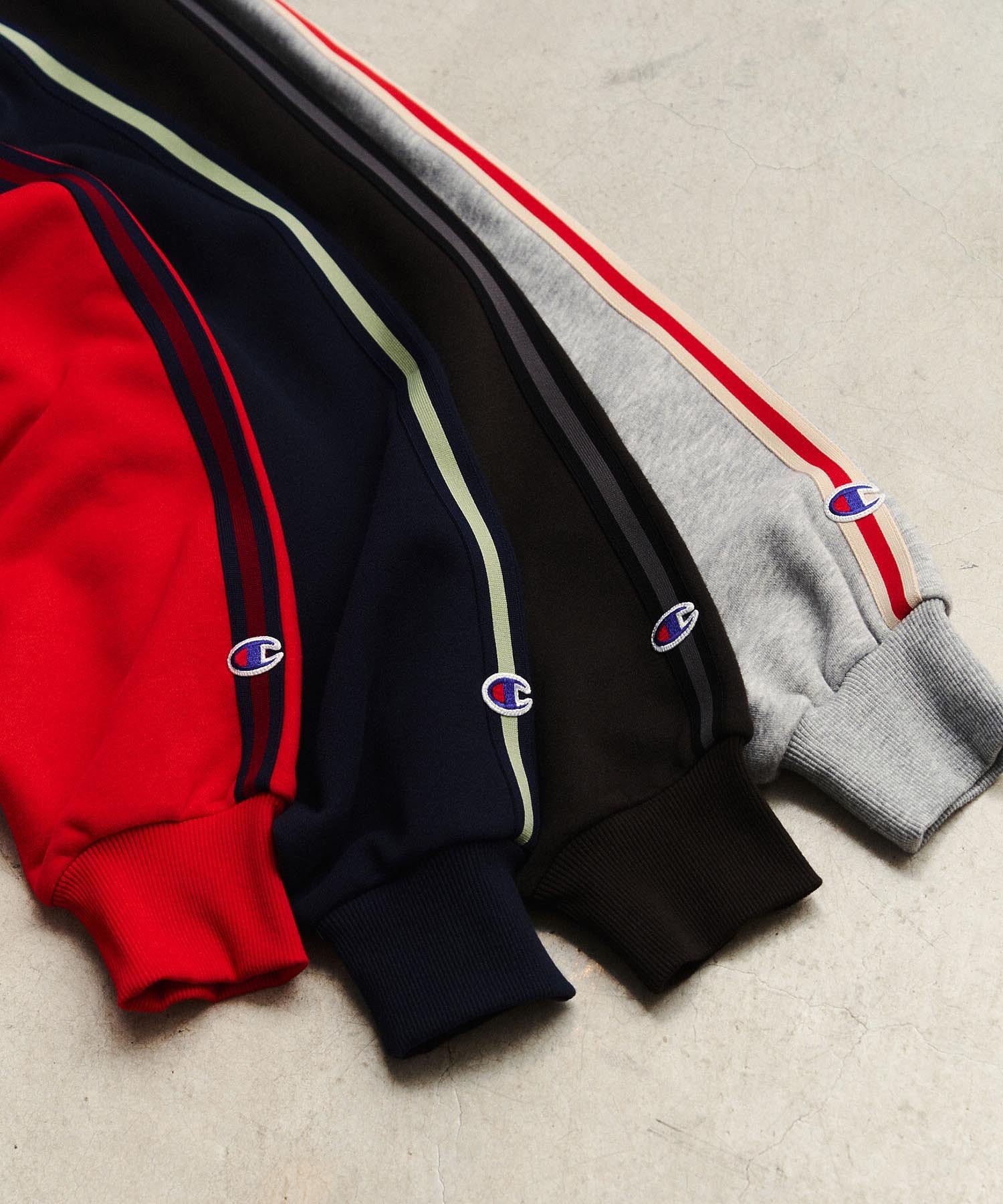 【Champion別注】SIDE LINE SWEAT