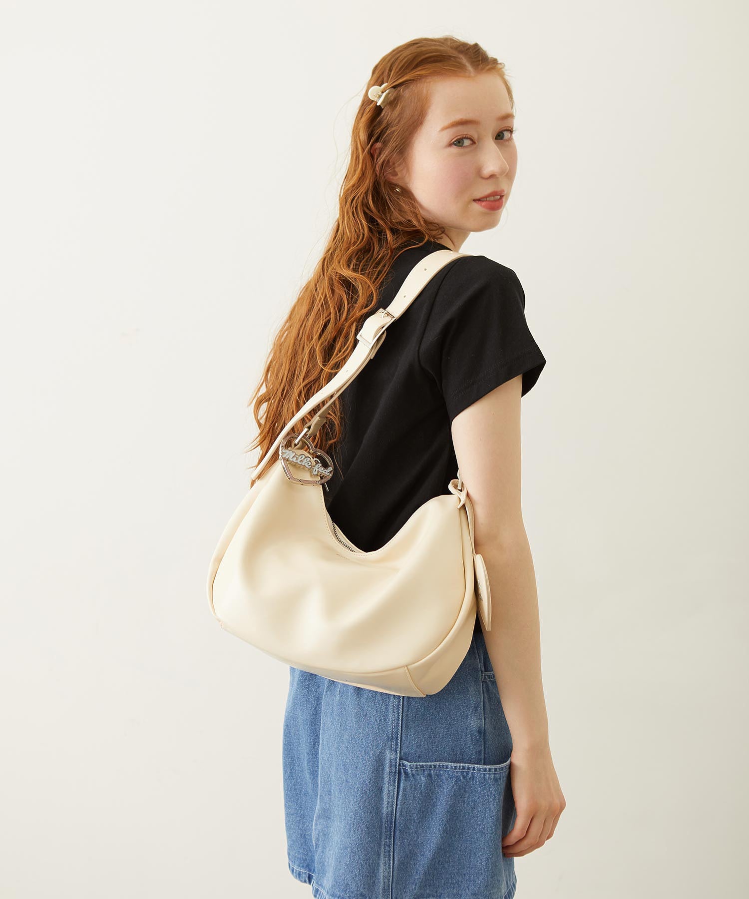 HEART MIRROR SHOULDER BAG