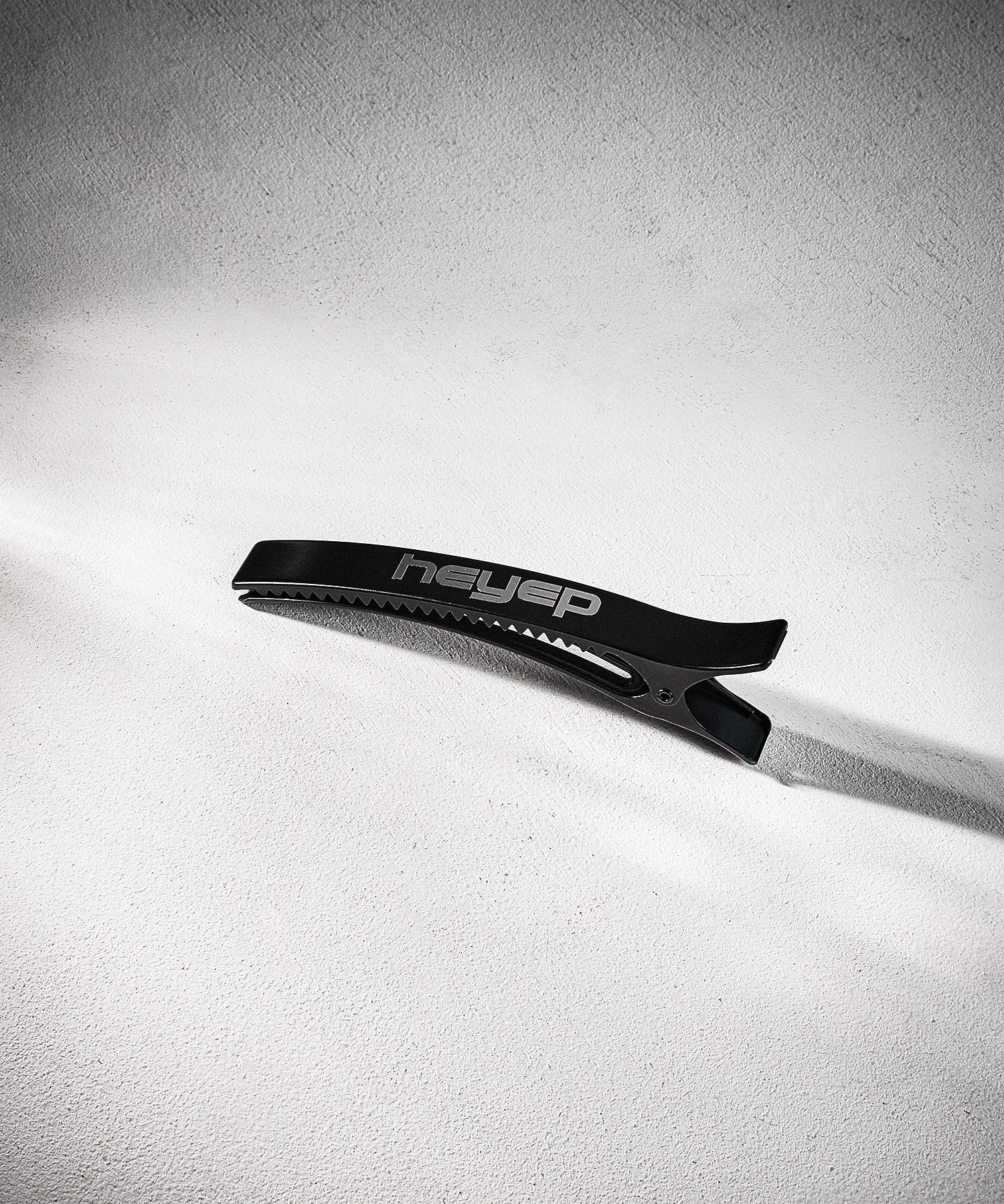 Heyep/NEW LOGO HAIR CLIP