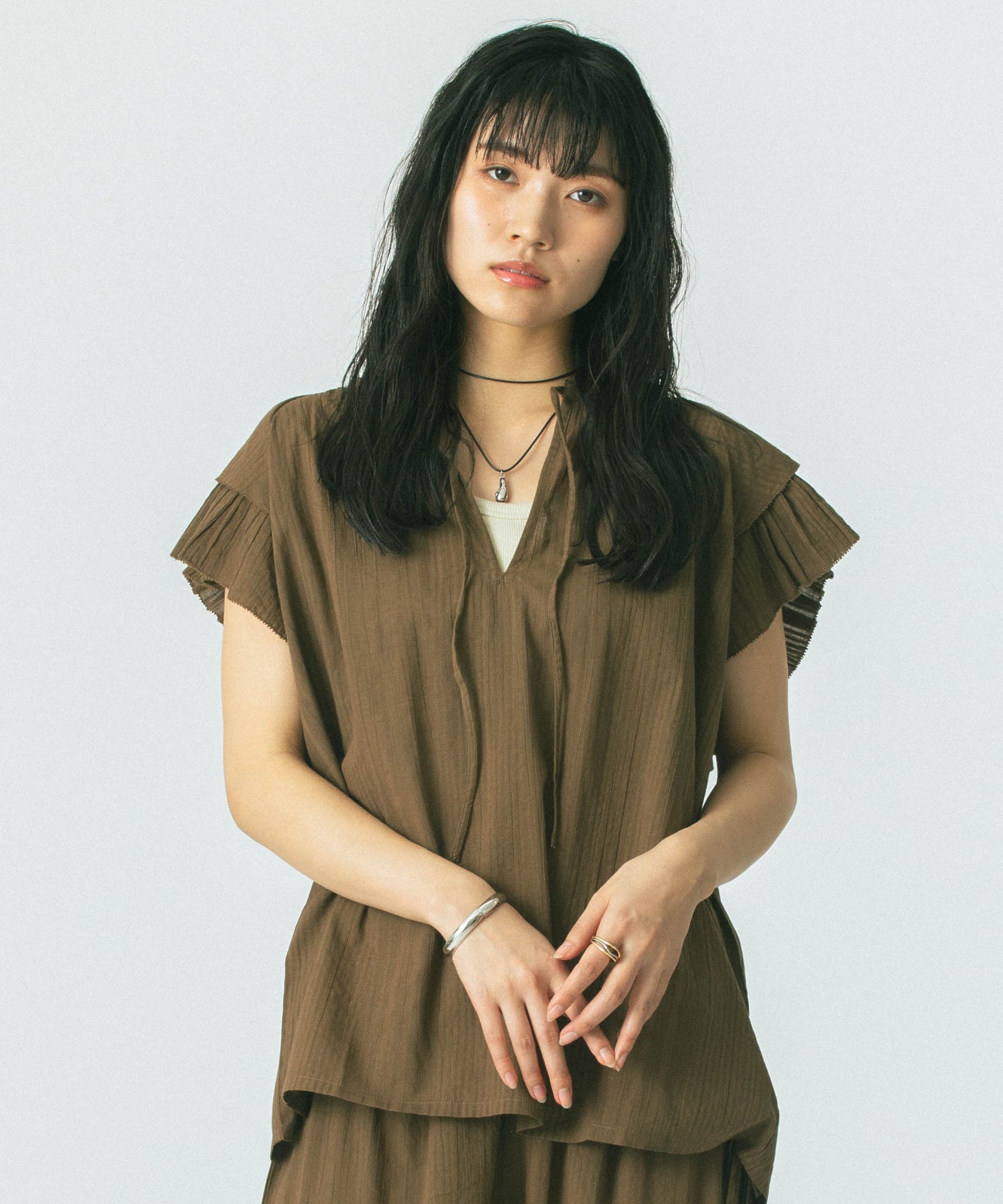 SUCKER FRILL BLOUSE