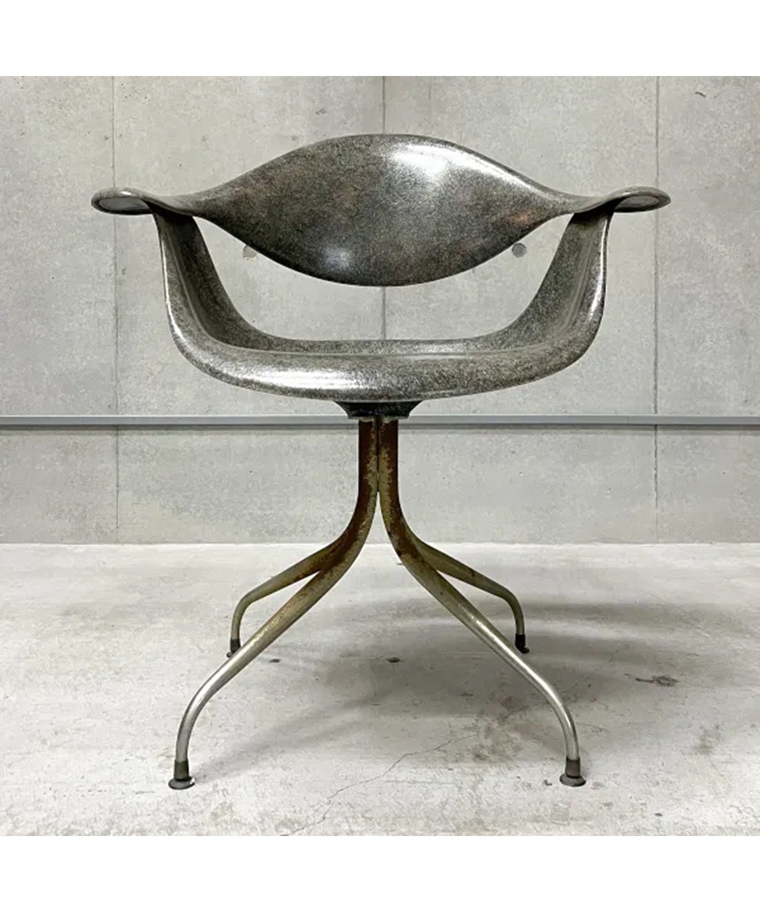 DAF Swag Leg Chair / Vintage