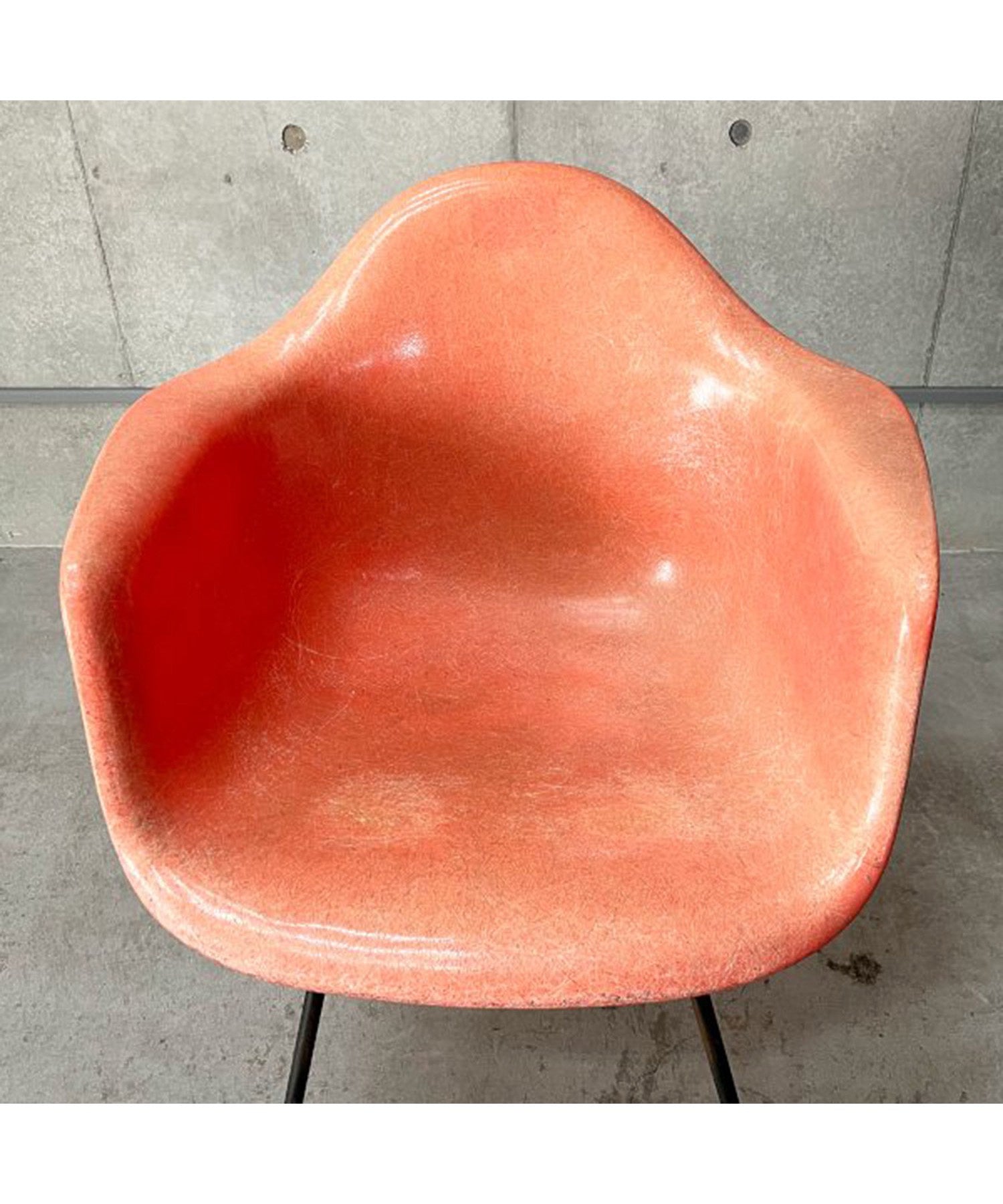 HermanMiller Arm Shell 1st Model / Red Orange