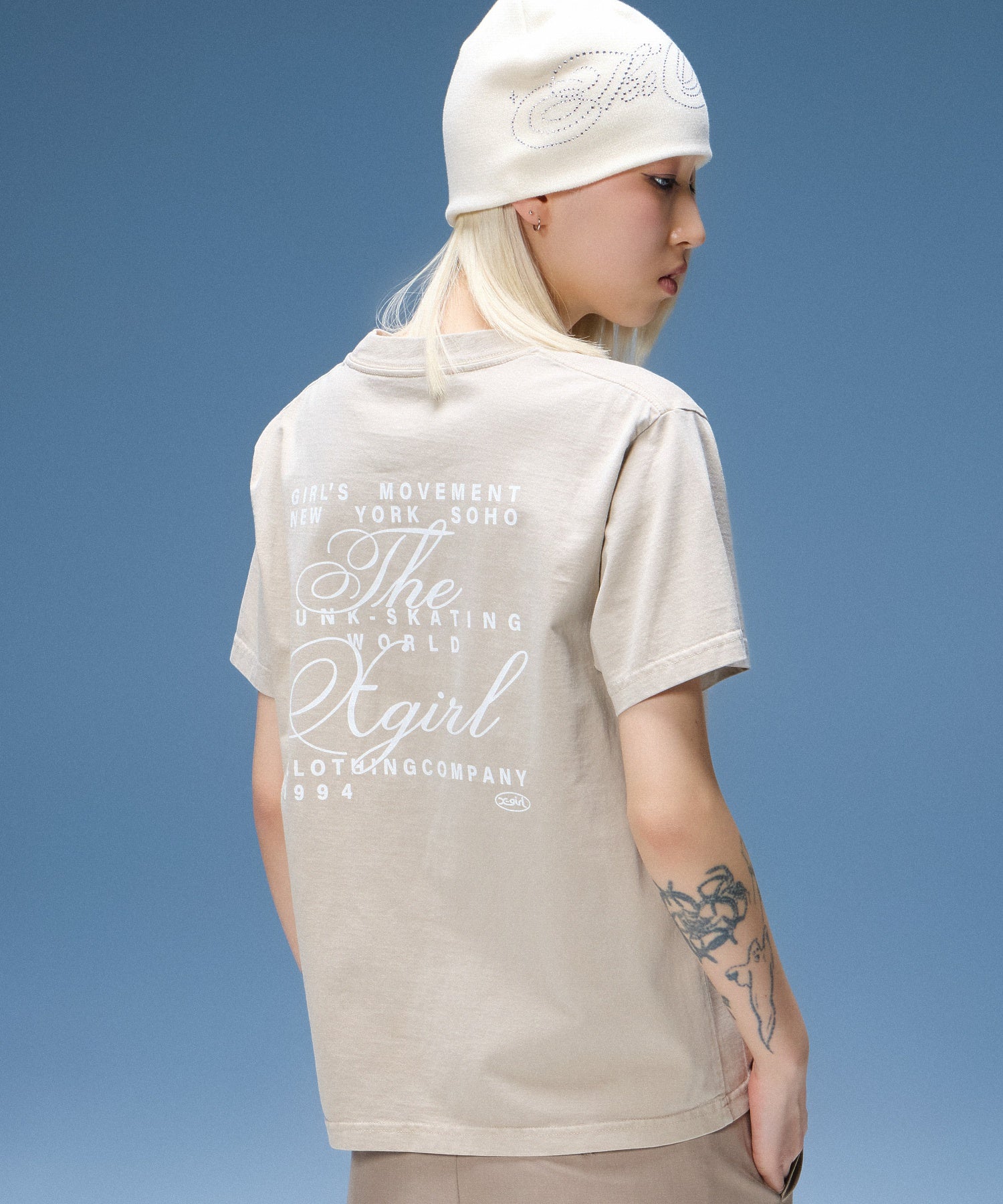 FADED MESSAGE AND SCRIPT LOGO S/S TEE