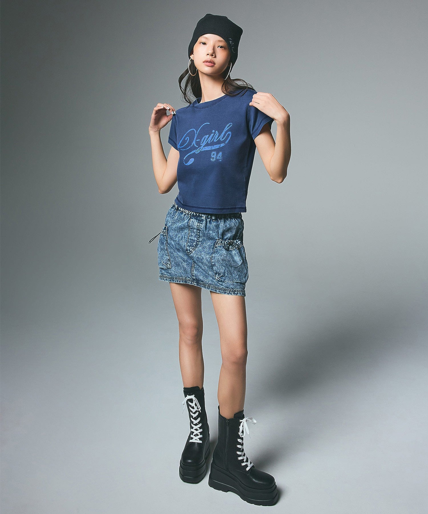 LOGO AND NUMBER S/S BABY TEE