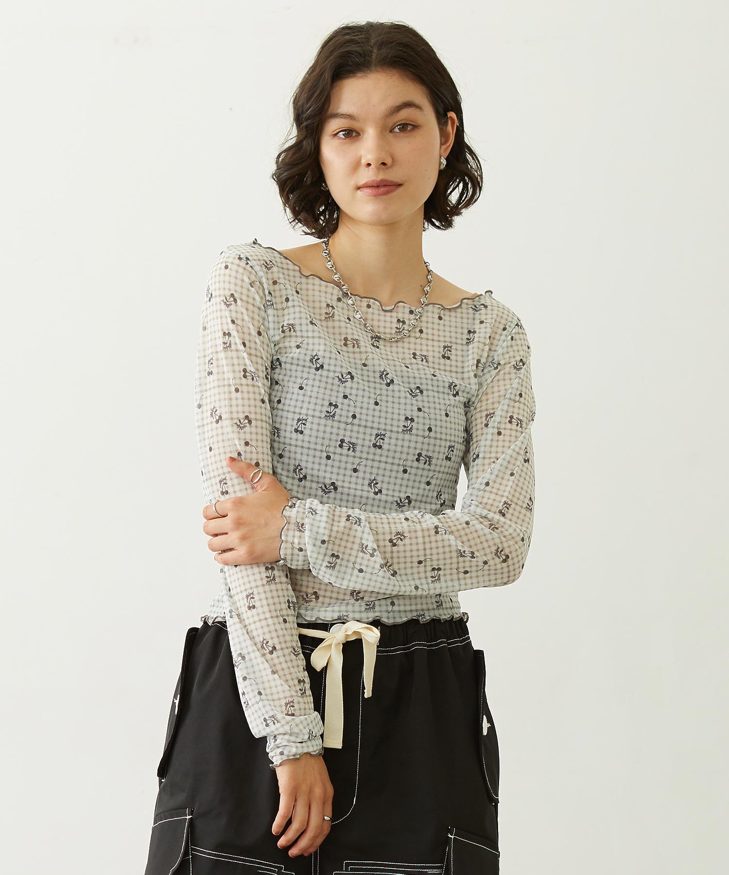 CHERRY MESH TOP