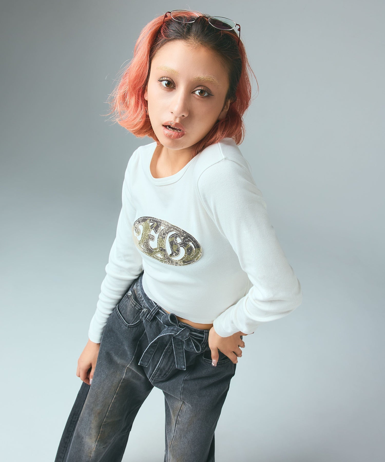 OVAL LOGO PATCH L/S COMPACT TOP