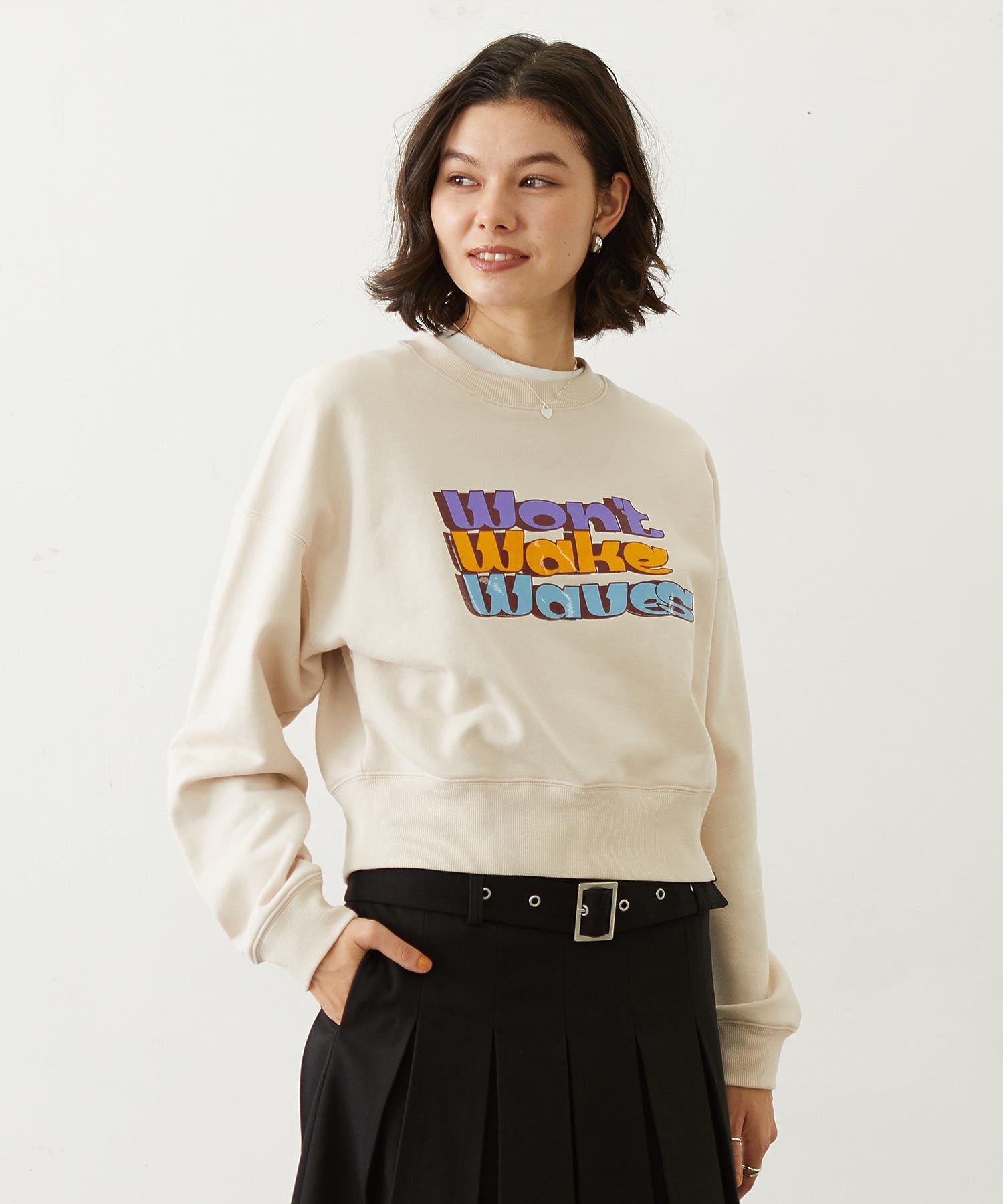 THREE-TIERED LOGO CLEAR PRINT SHORT CREW SWEAT