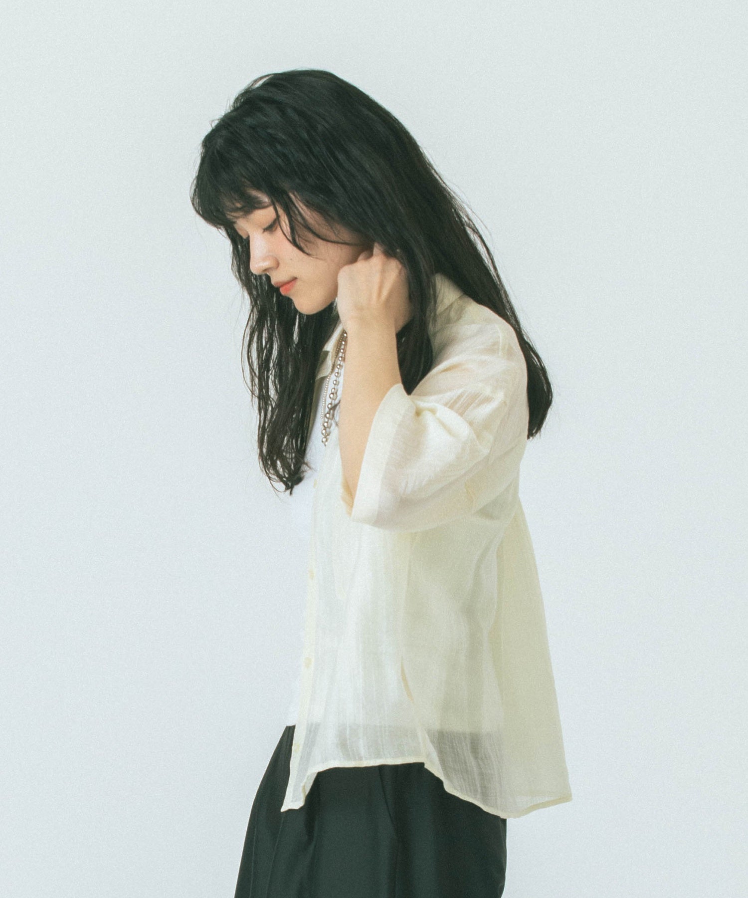 【WEB・一部店舗限定】CROPPED SHIRT