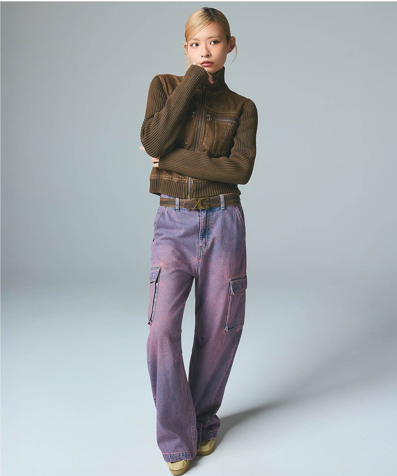 XG EMBLEM CLASP FAUX LEATHER BELT