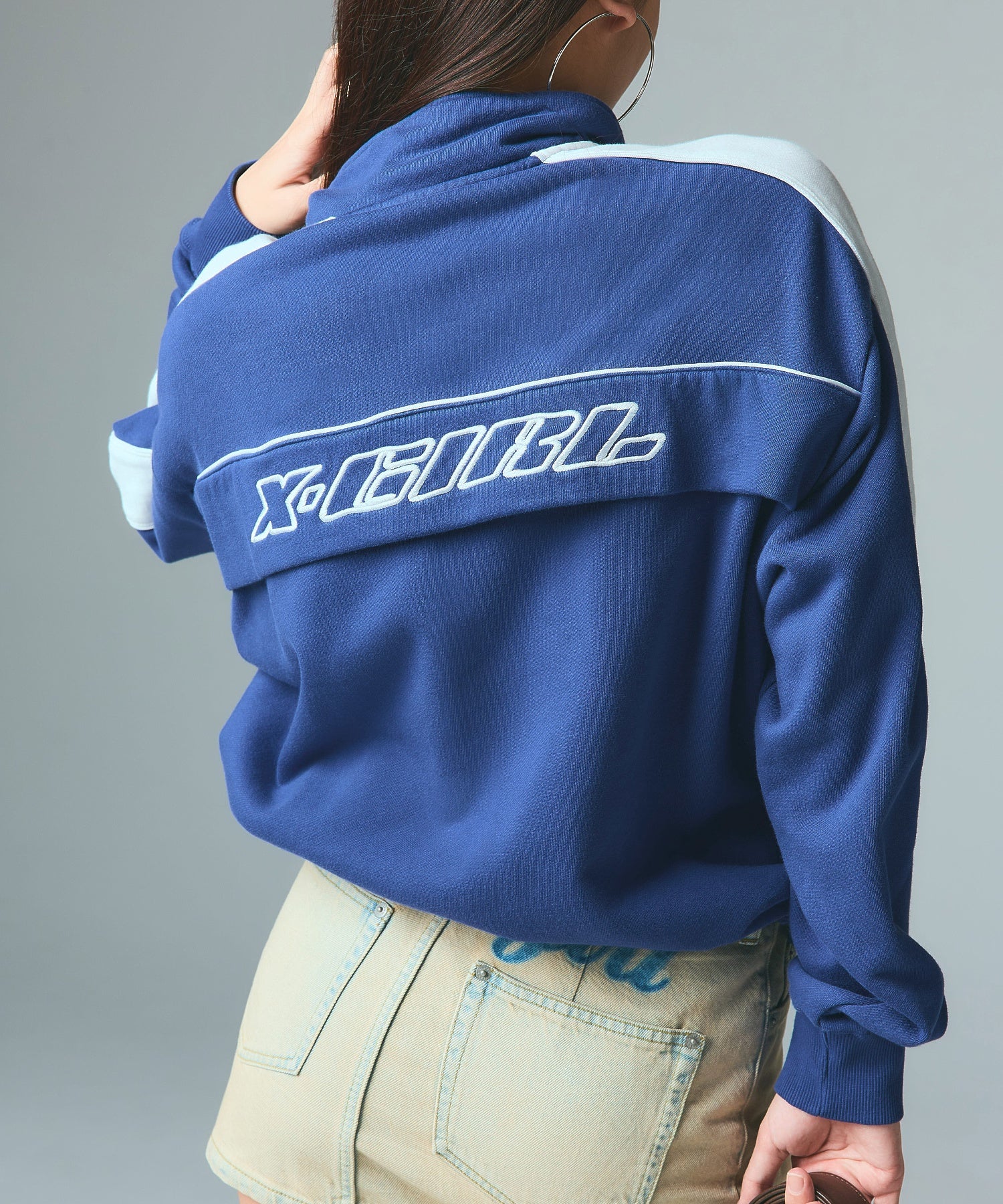 FACE LABEL HALF ZIP SWEAT TOP