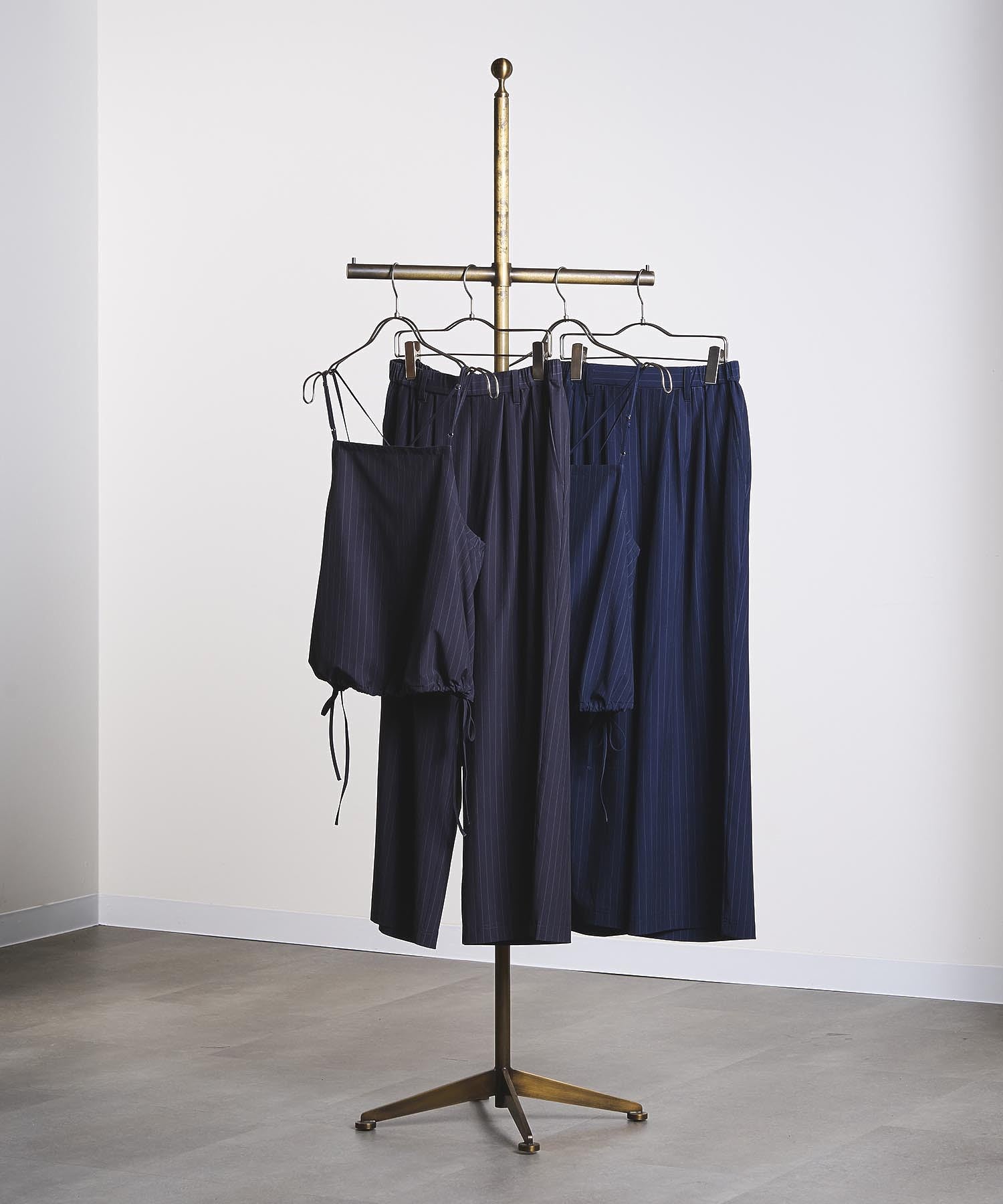 THOUSAND MILE x GENE HEAVENS CAMI AND WIDE PANTS SET UP
