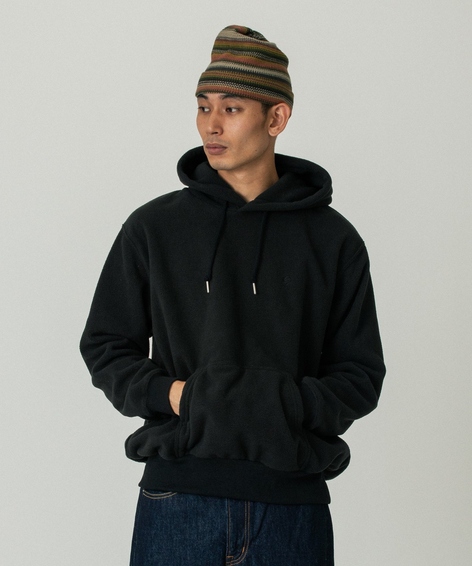 FLEECE SWEATSHIRT