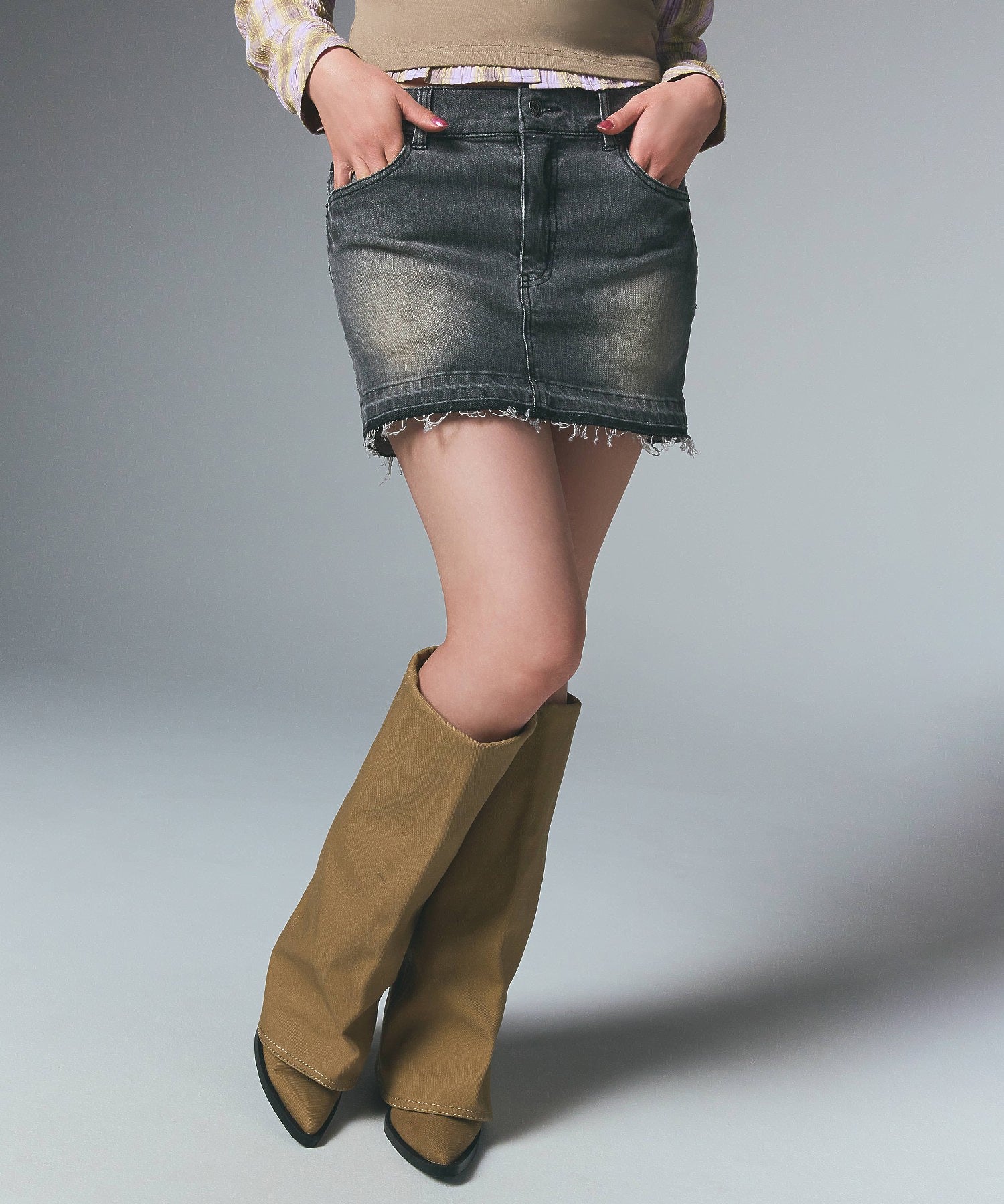 BUTTERFLY POCKET DENIM MINI SKIRT